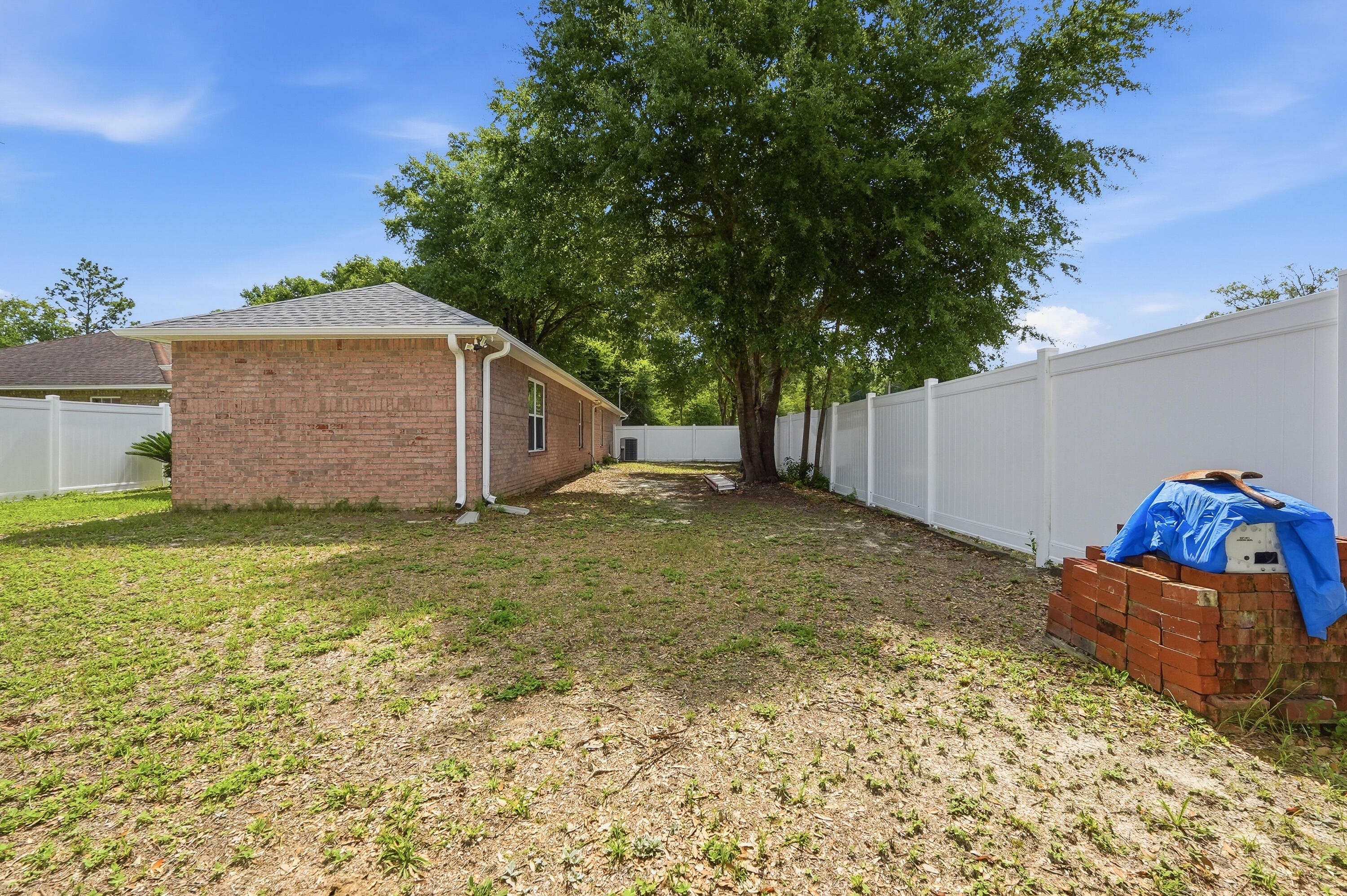5530 Royal Street Crestview FL 32539