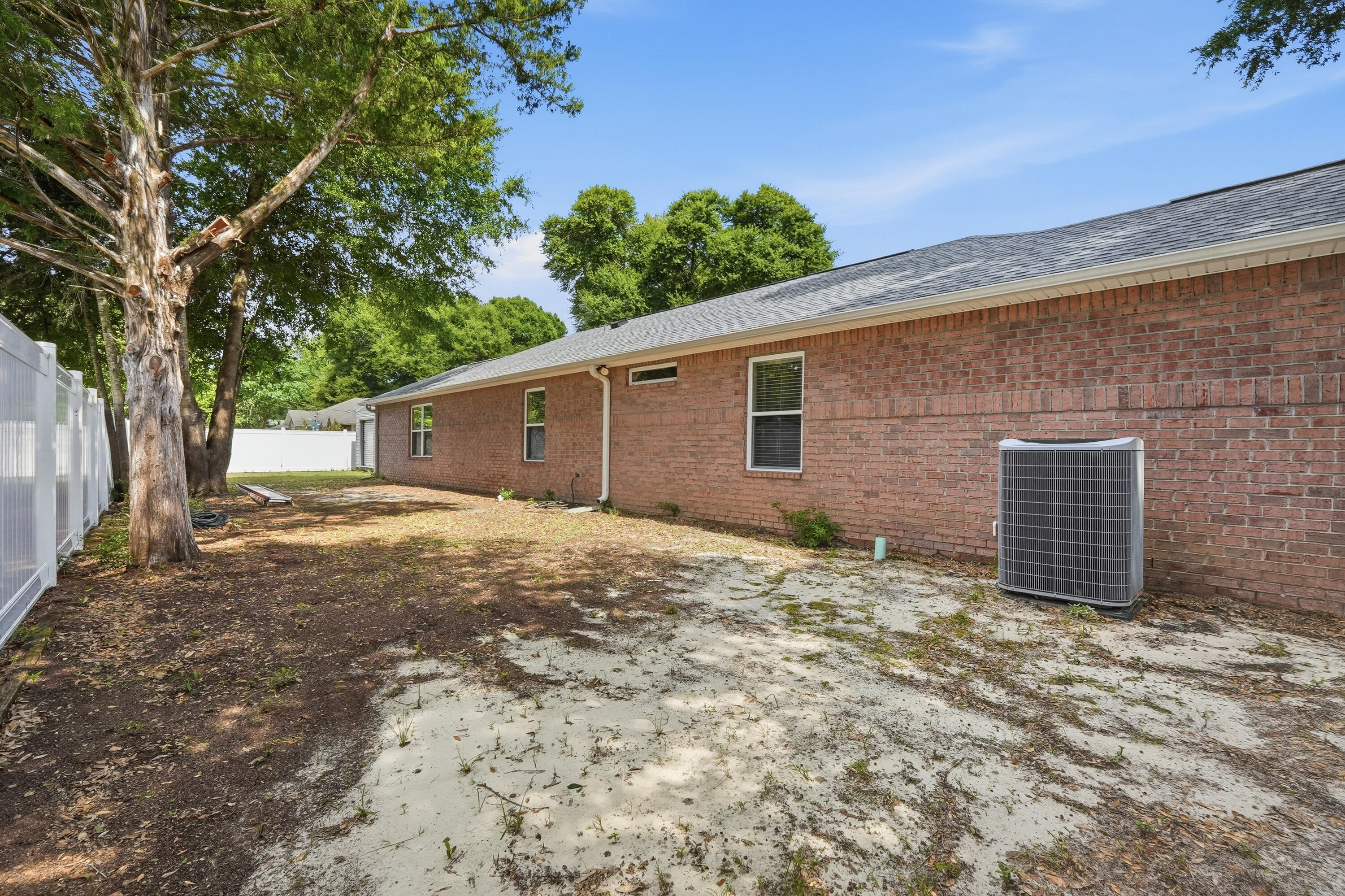 5530 Royal Street Crestview FL 32539