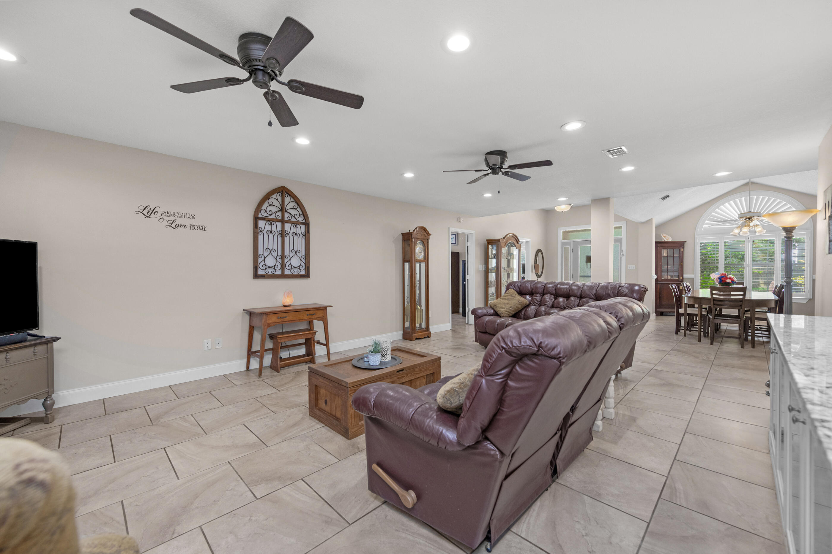 2587 Dana Court Shalimar FL 32579