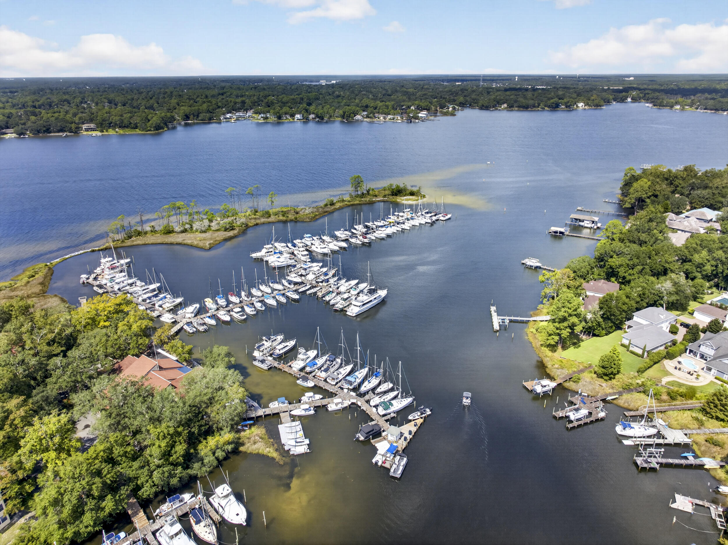 1538 Glenlake Circle Niceville FL 32578