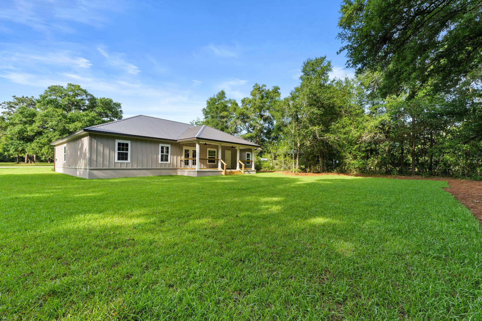 781 Bay Avenue Defuniak Springs FL 32435