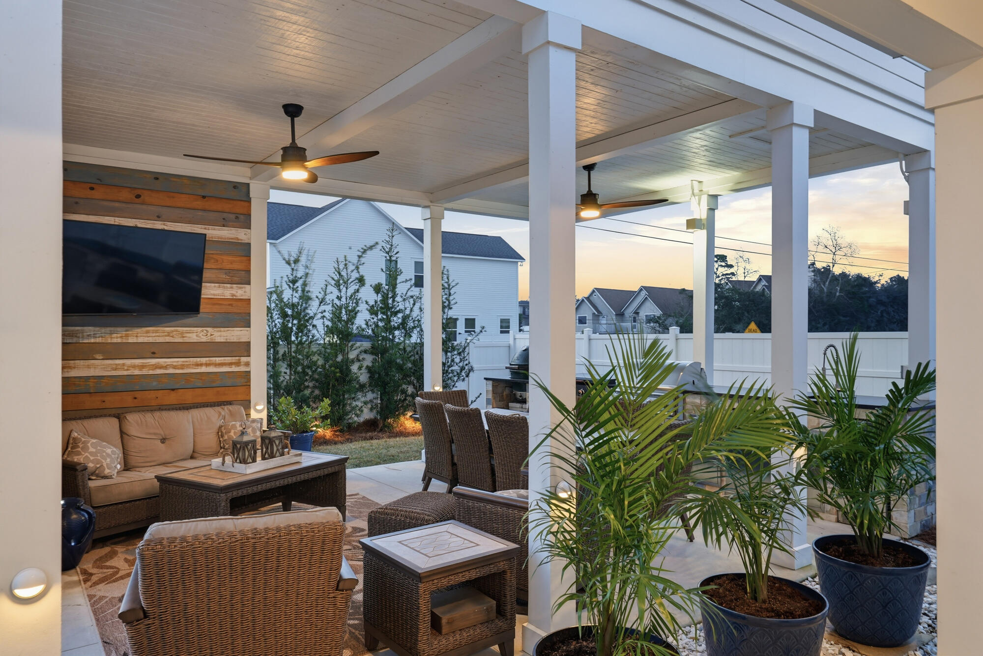 725 Landing Circle Panama City Beach FL 32413