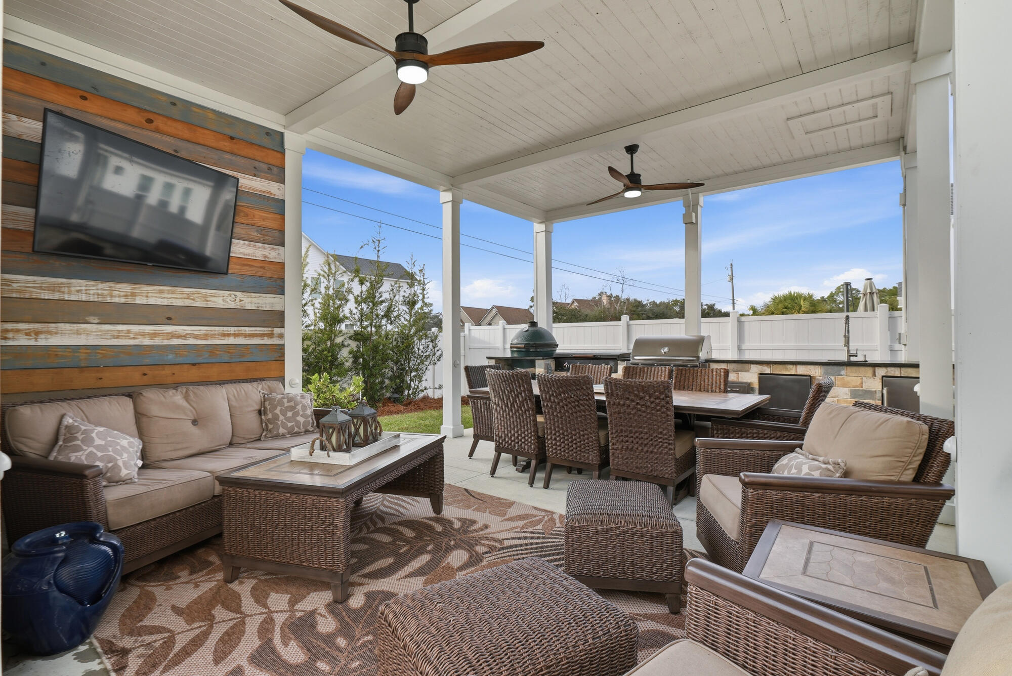 725 Landing Circle Panama City Beach FL 32413