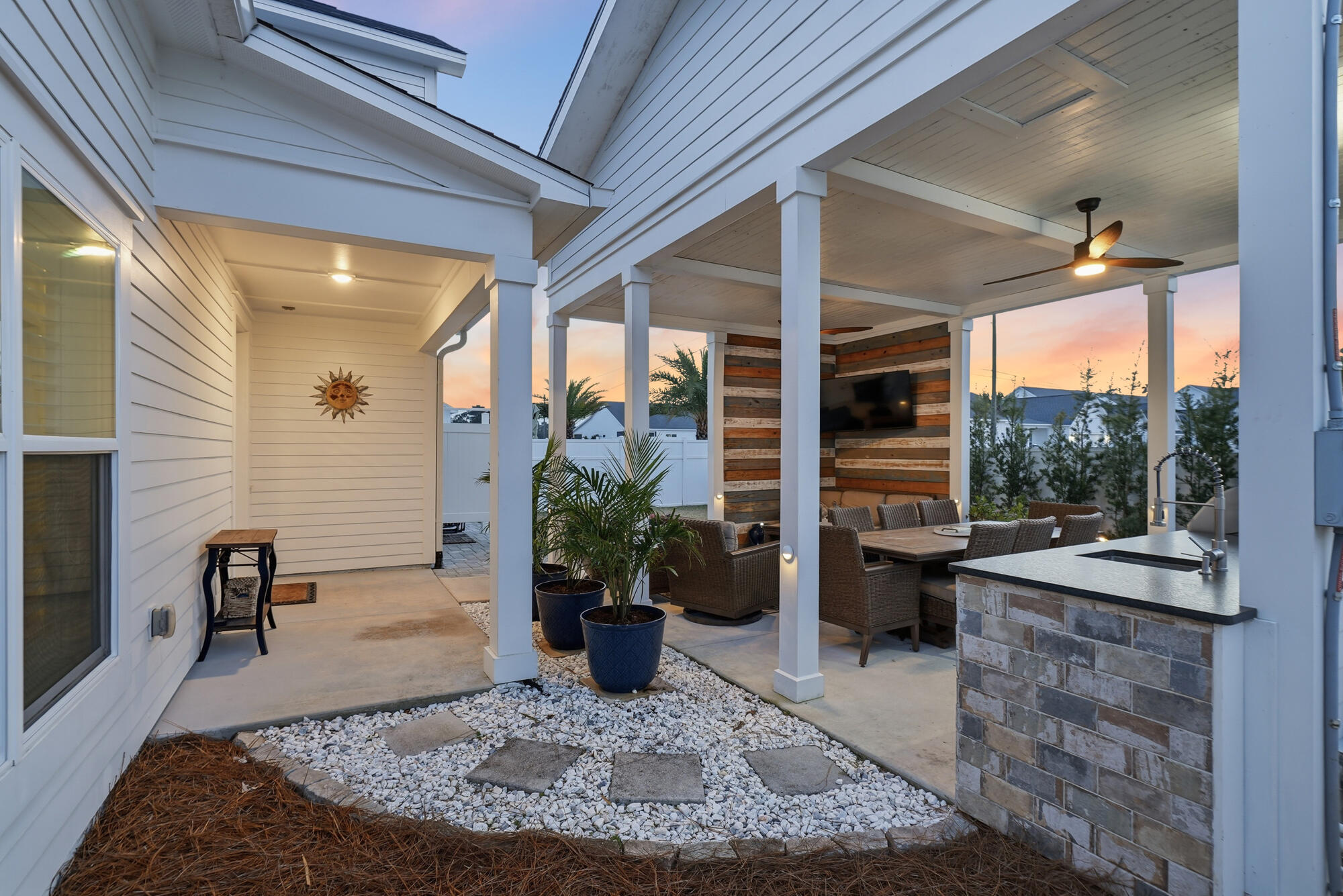 725 Landing Circle Panama City Beach FL 32413
