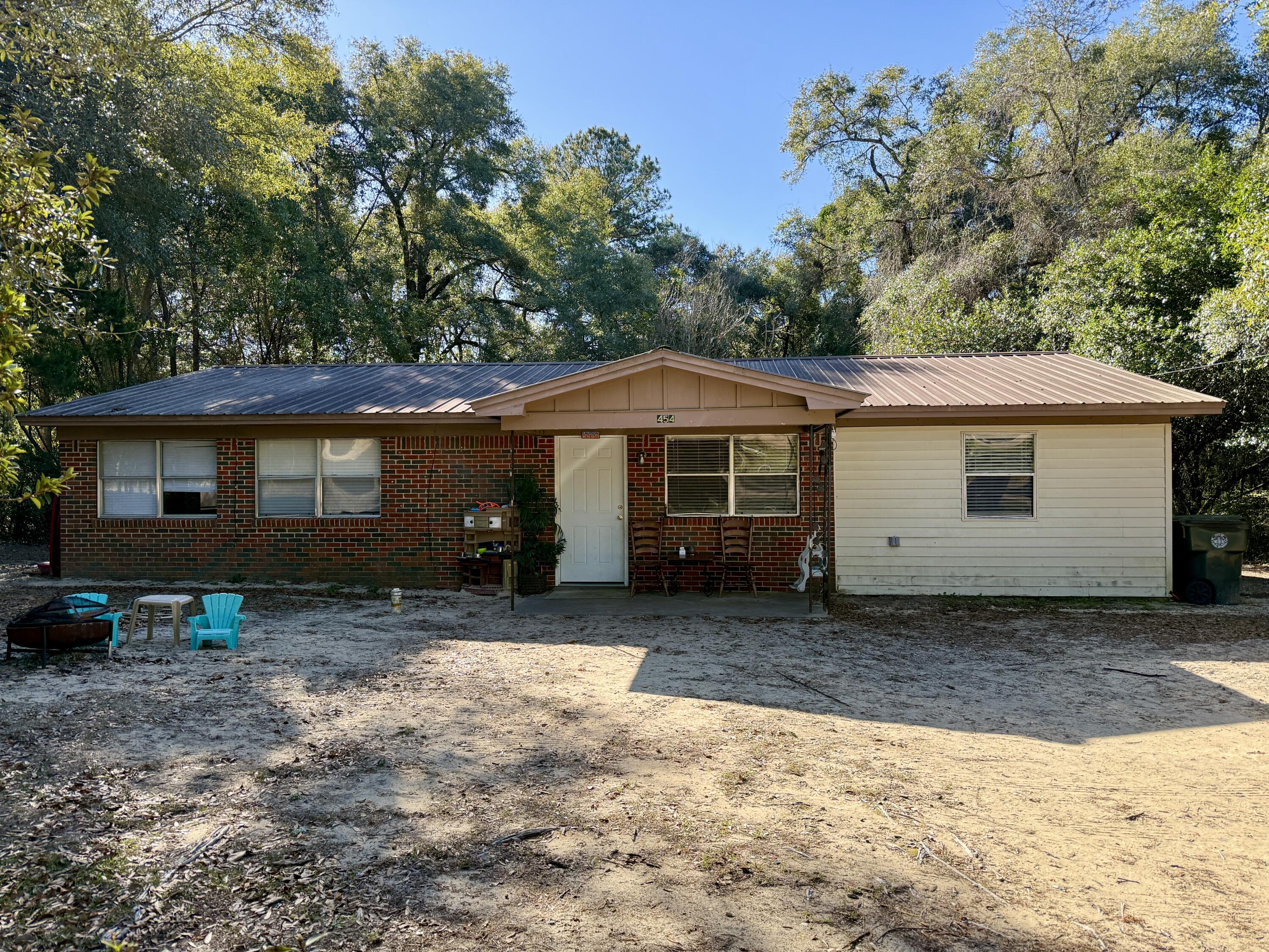454 E Burdick Avenue Defuniak Springs FL 32433