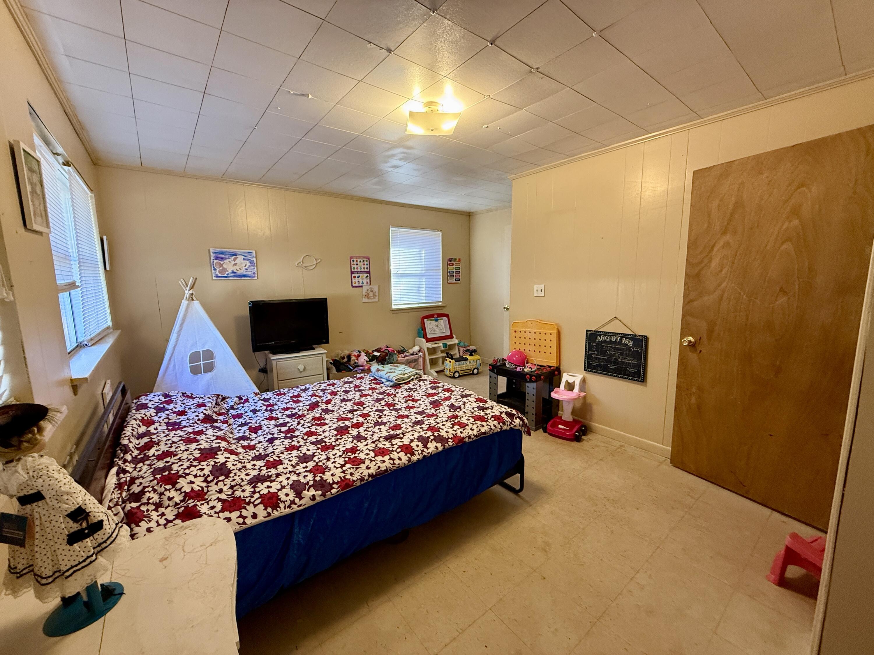 454 E Burdick Avenue Defuniak Springs FL 32433