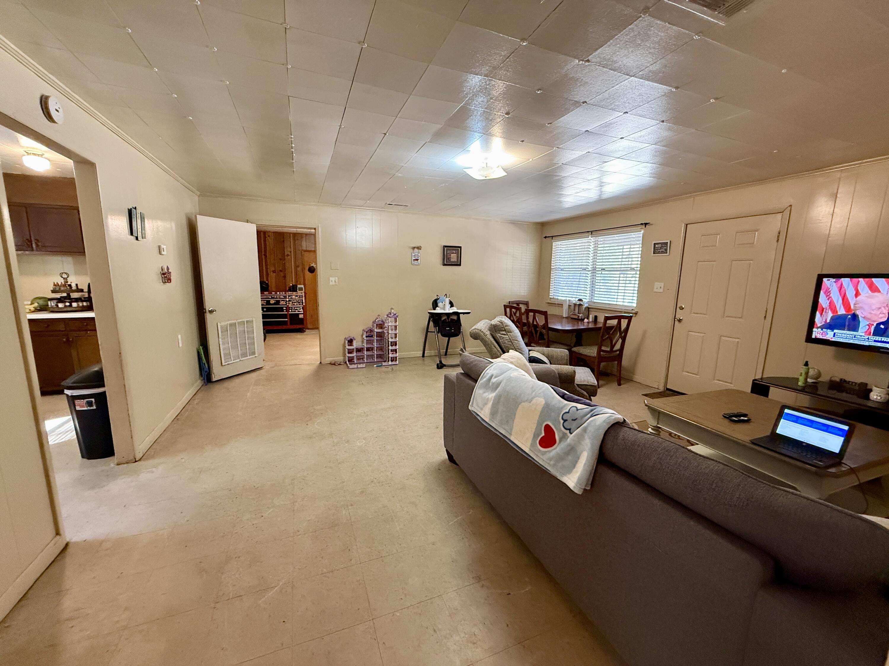 454 E Burdick Avenue Defuniak Springs FL 32433