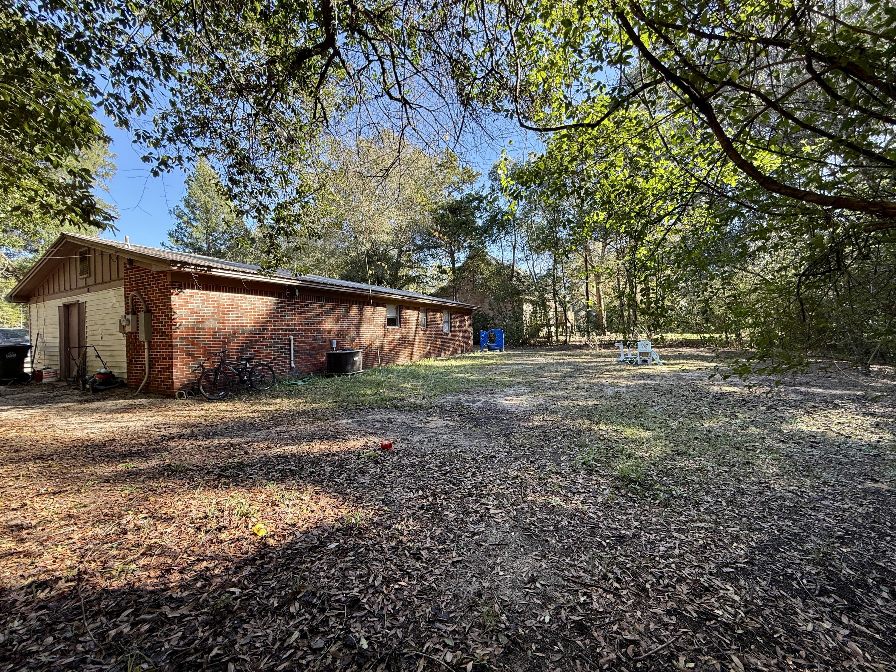454 E Burdick Avenue Defuniak Springs FL 32433