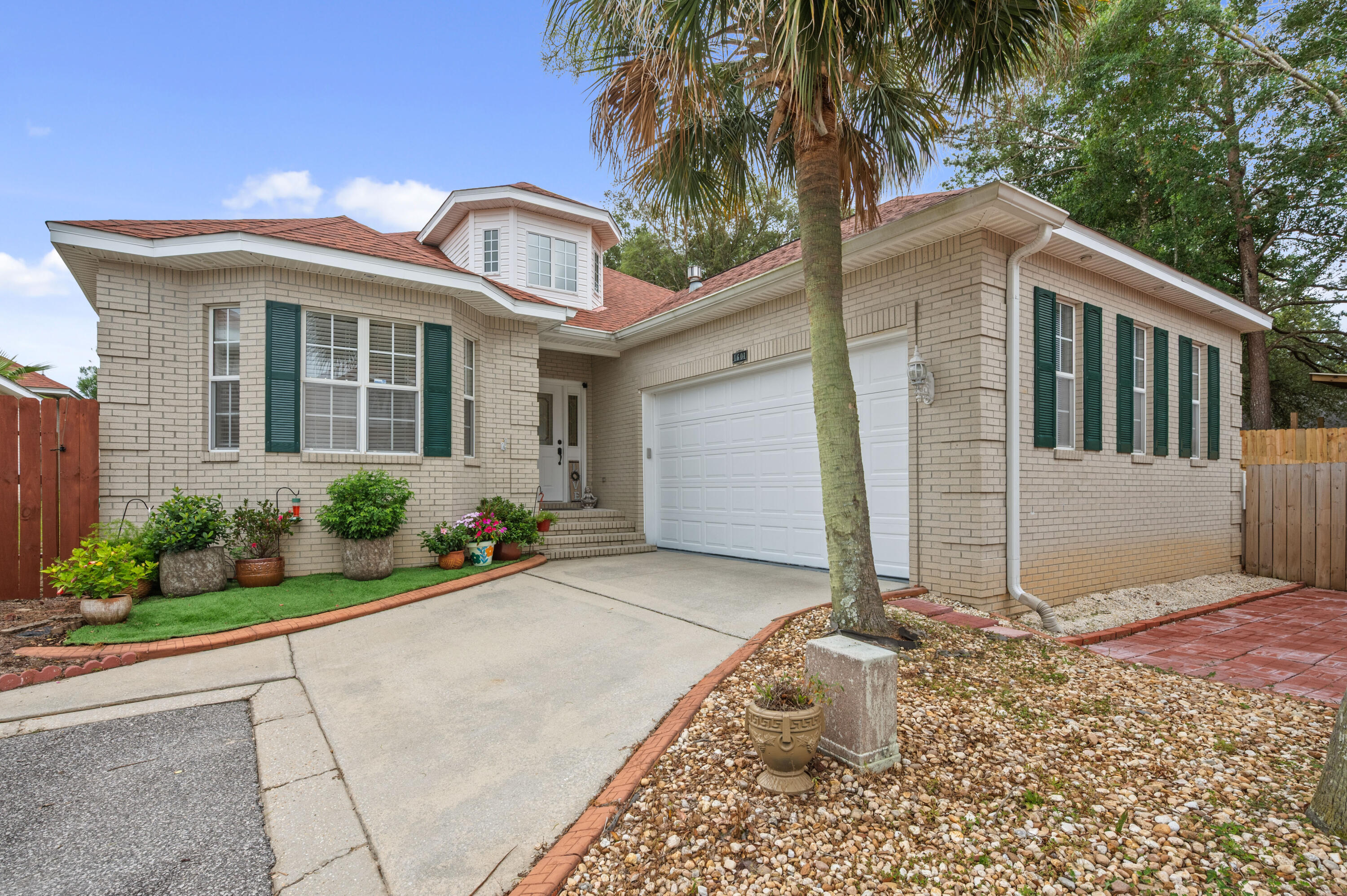 1601 Mallorca Cove Niceville FL 32578