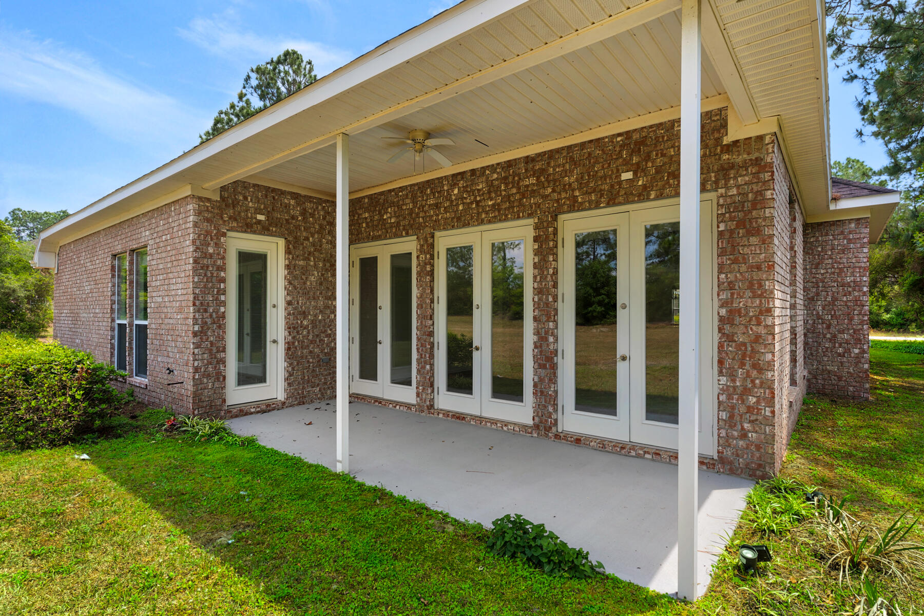 155 E Club House Drive Freeport FL 32439