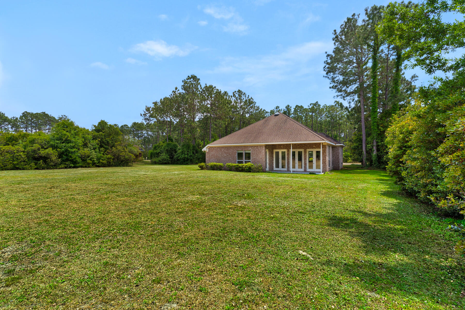 155 E Club House Drive Freeport FL 32439