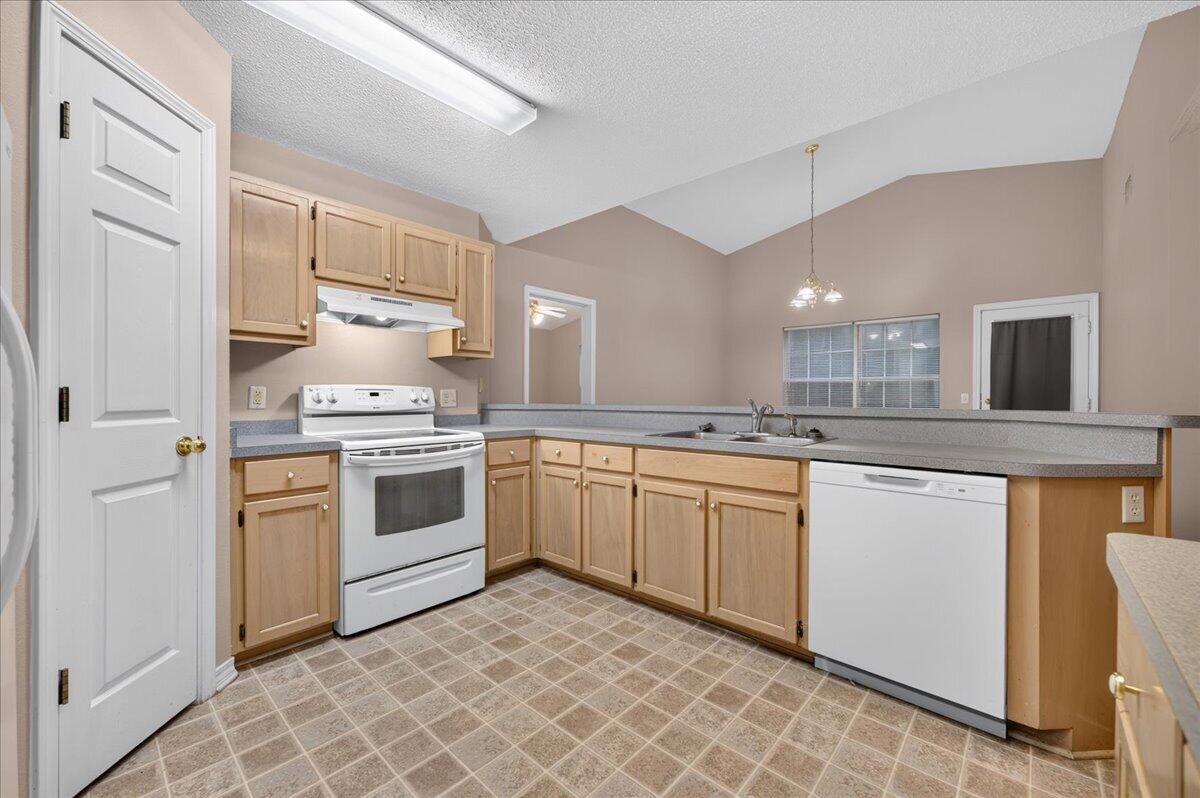 5327 Whitney Court Crestview FL 32536