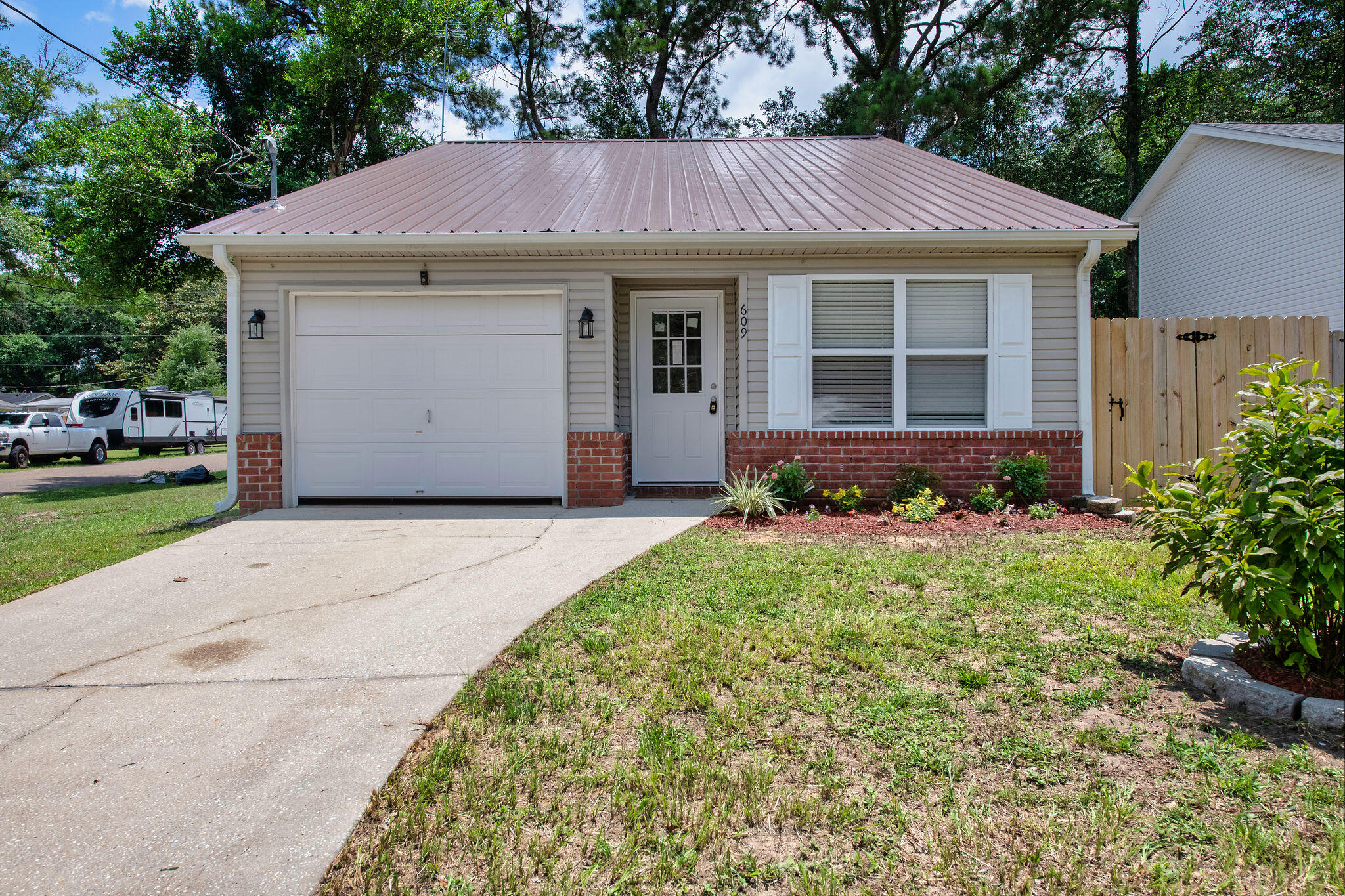 609 E Edney Avenue Crestview FL 32536