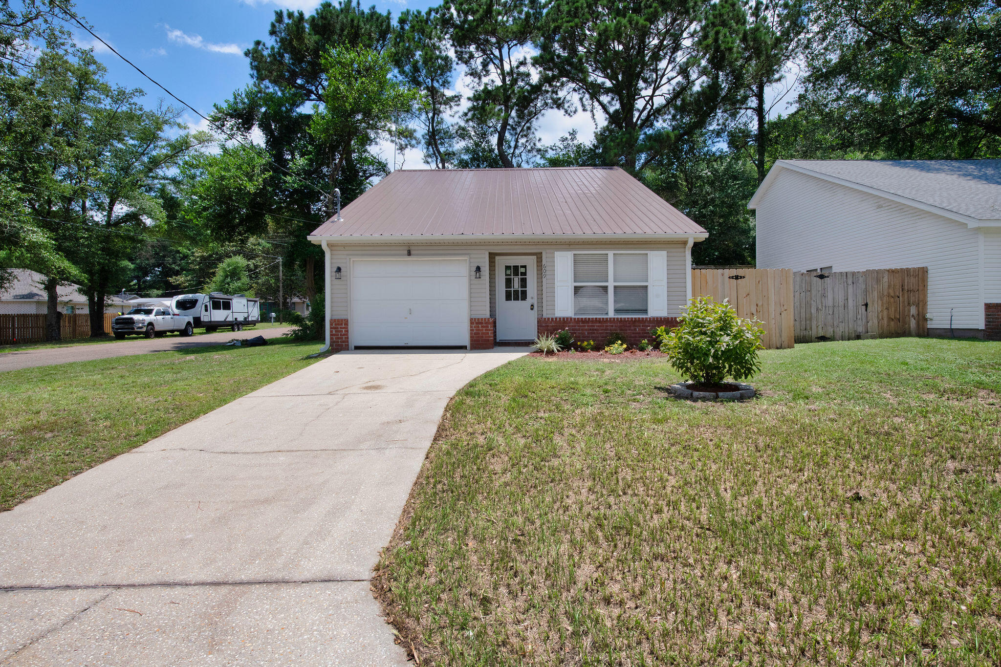 609 E Edney Avenue Crestview FL 32536