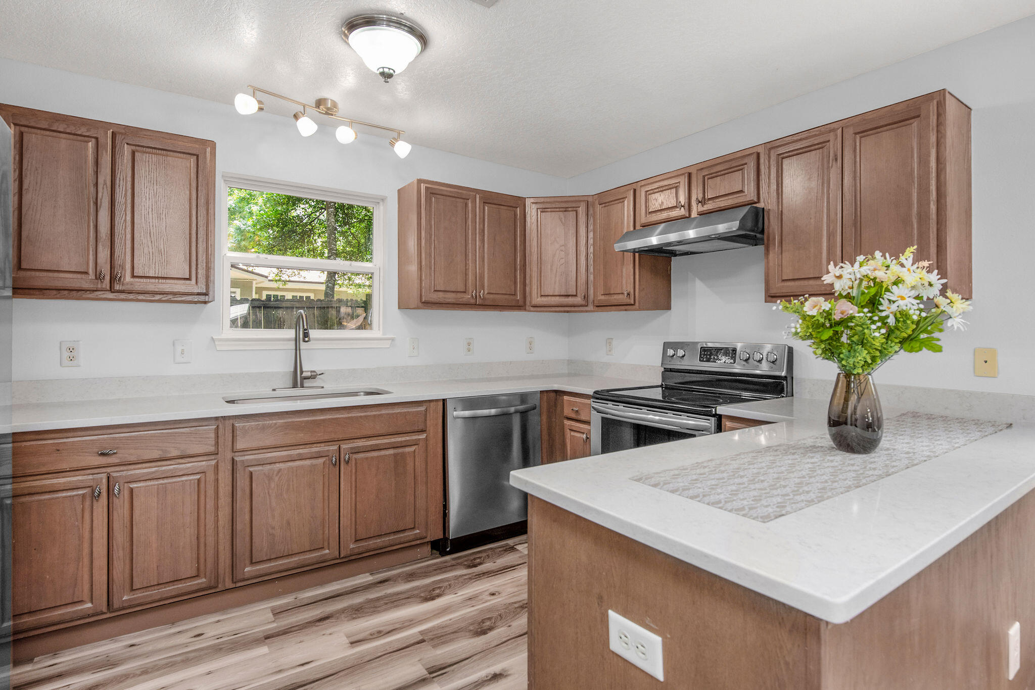 609 E Edney Avenue Crestview FL 32536