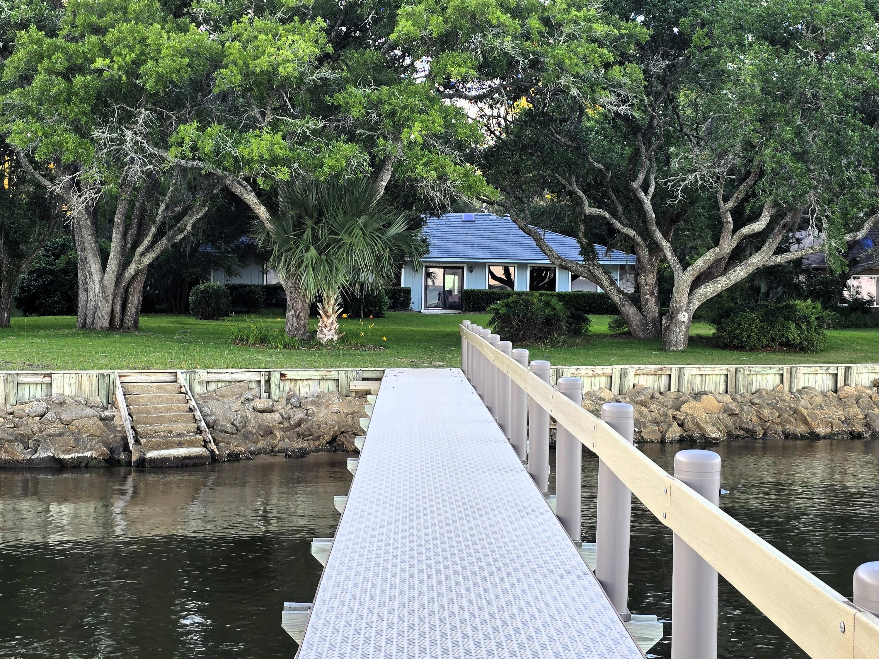261 Cedar Beach Cove Freeport FL 32439