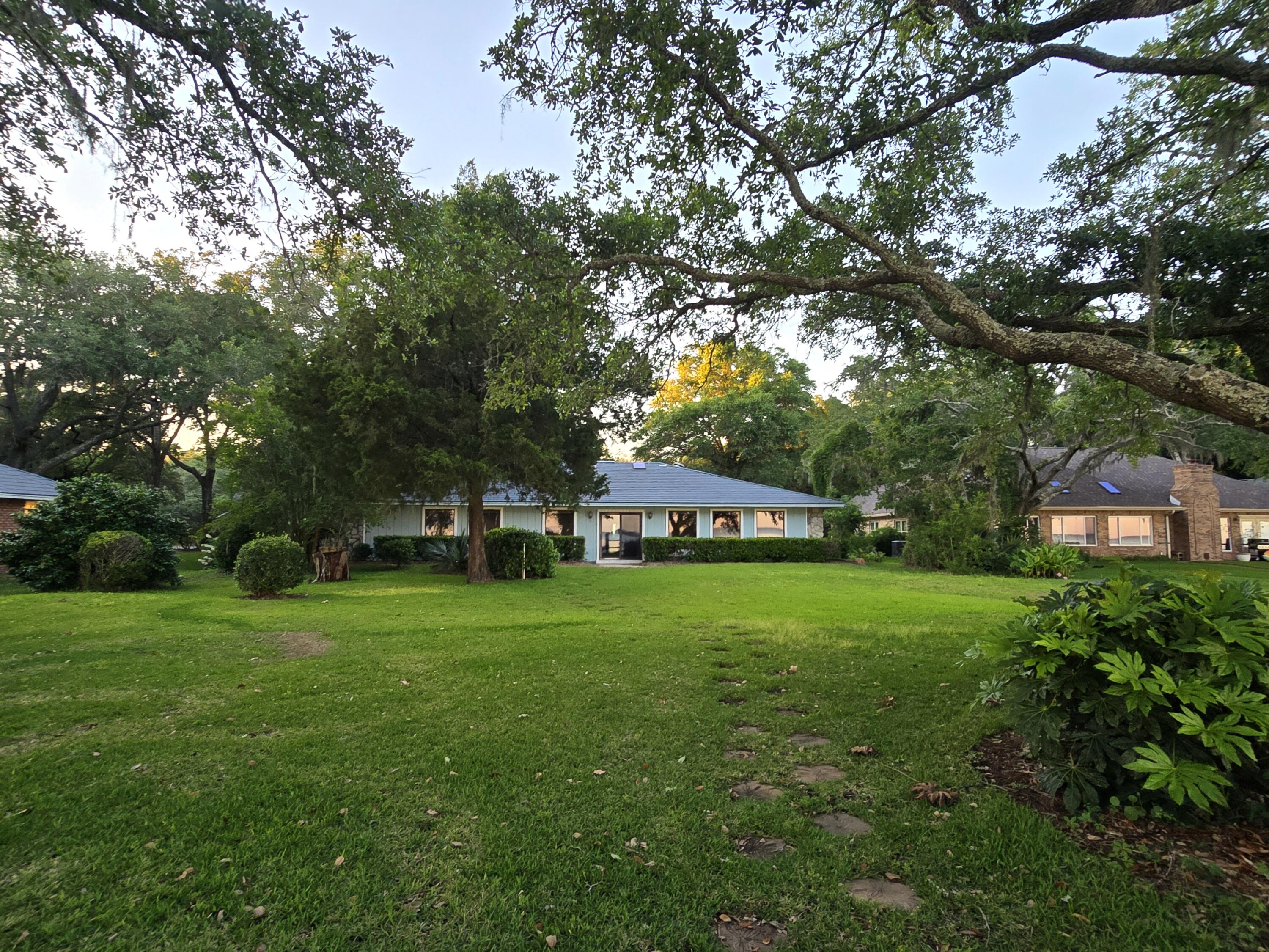 261 Cedar Beach Cove Freeport FL 32439