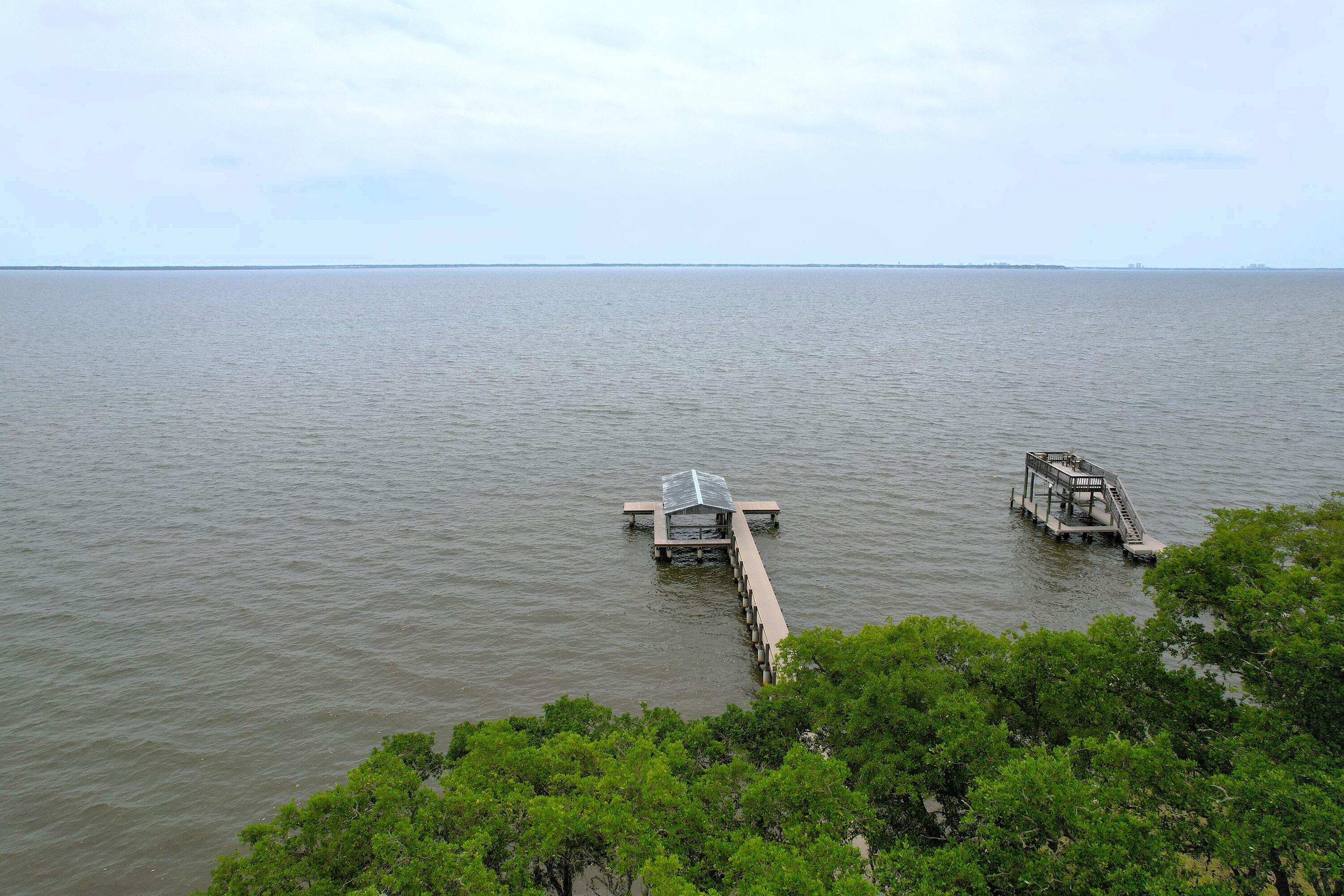 261 Cedar Beach Cove Freeport FL 32439