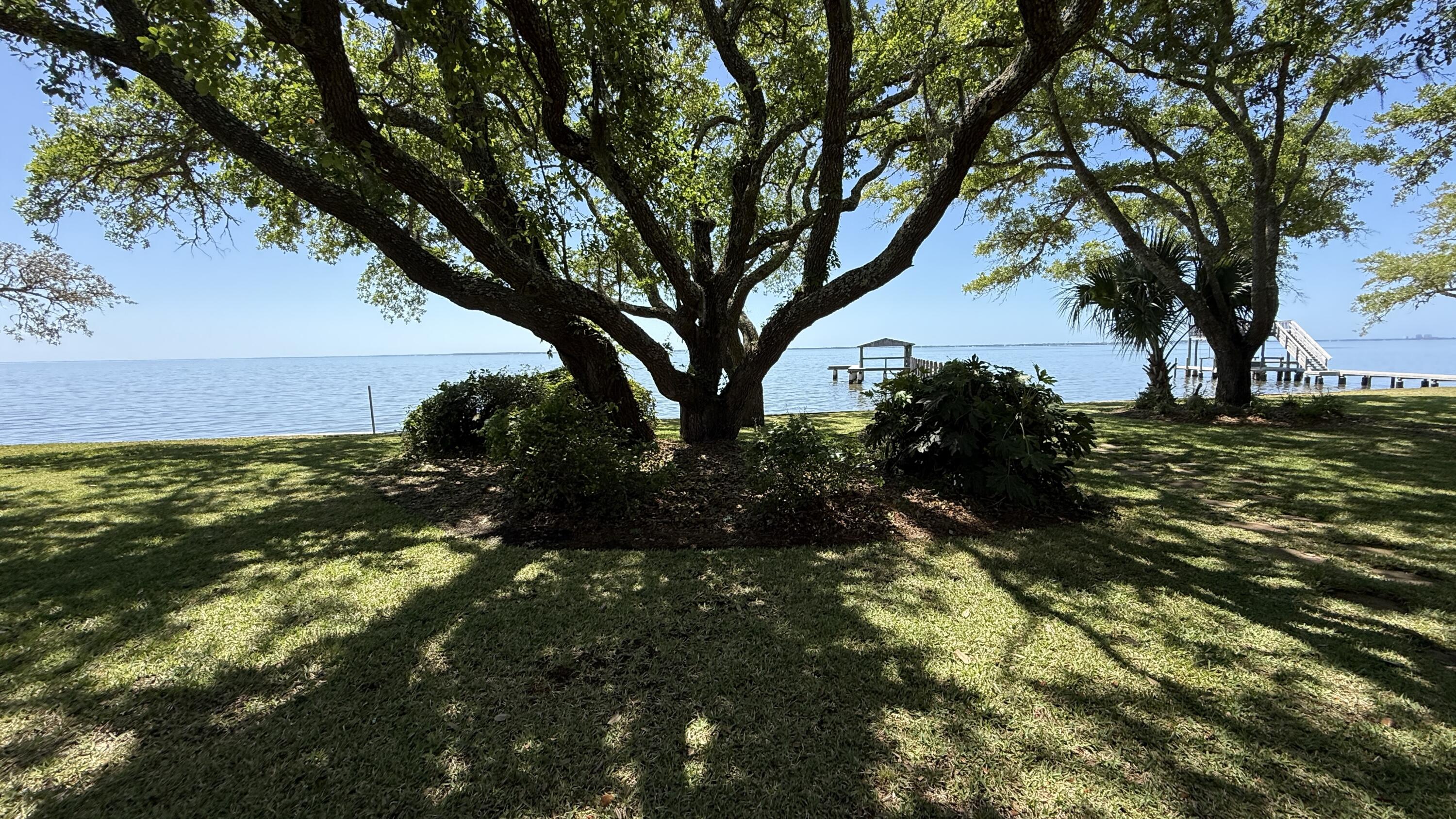 261 Cedar Beach Cove Freeport FL 32439