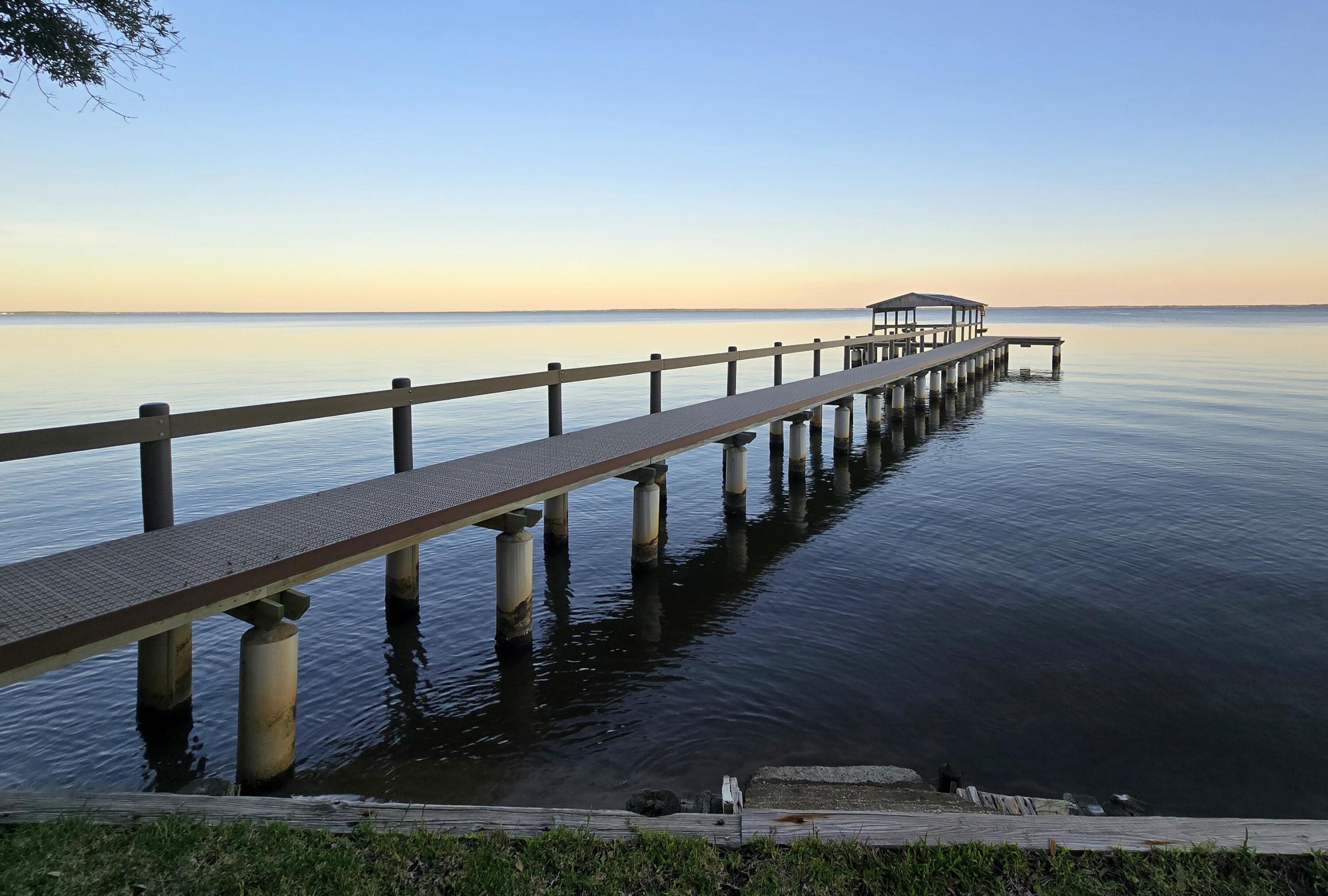 261 Cedar Beach Cove Freeport FL 32439
