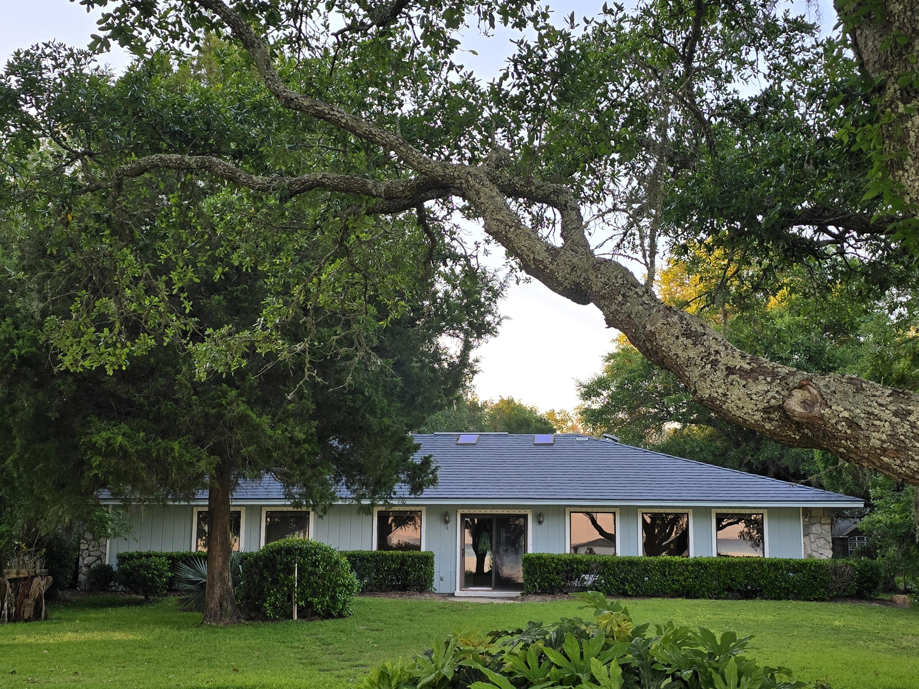 261 Cedar Beach Cove Freeport FL 32439