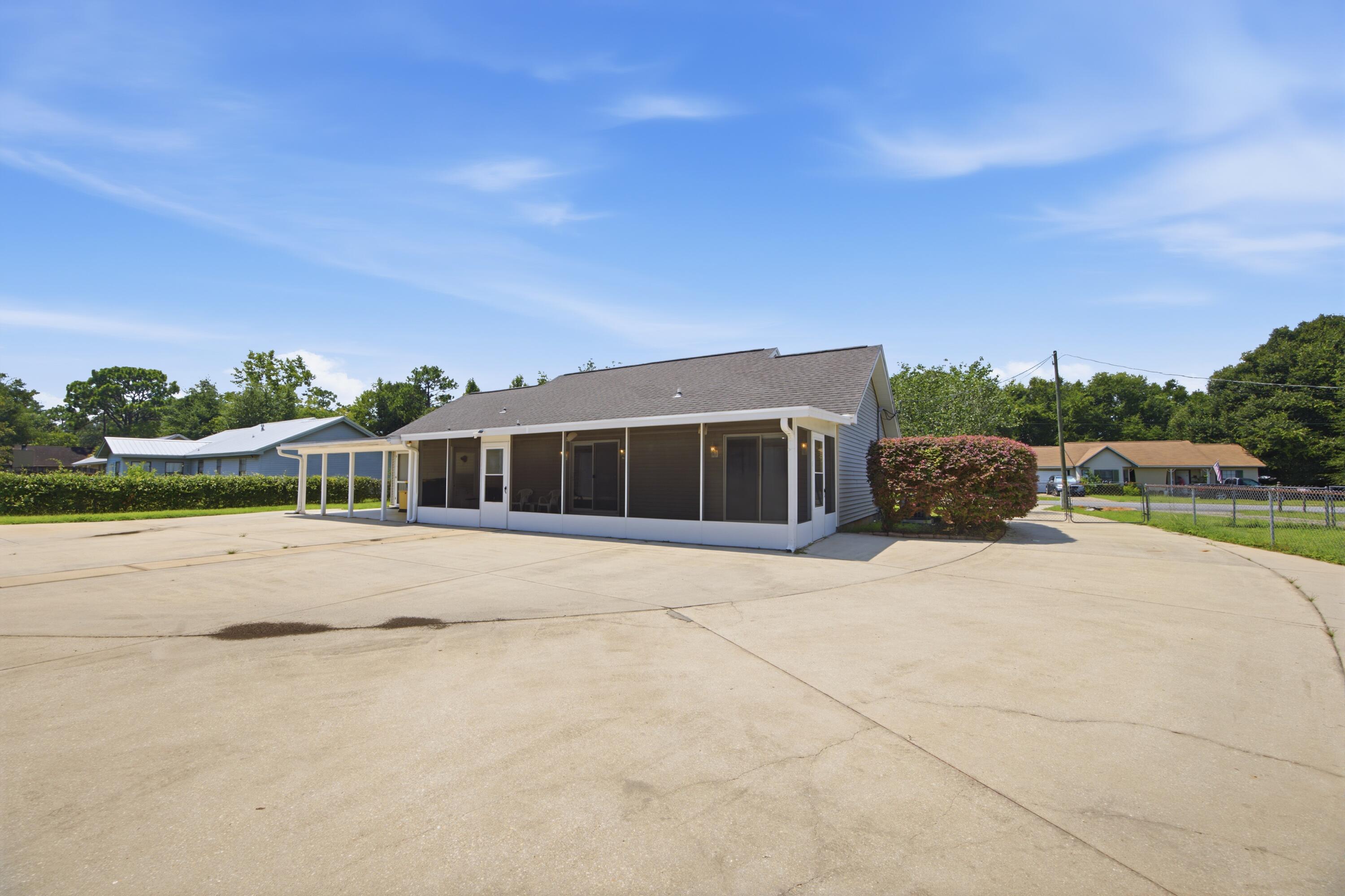 220 W Walker Circle Crestview FL 32539