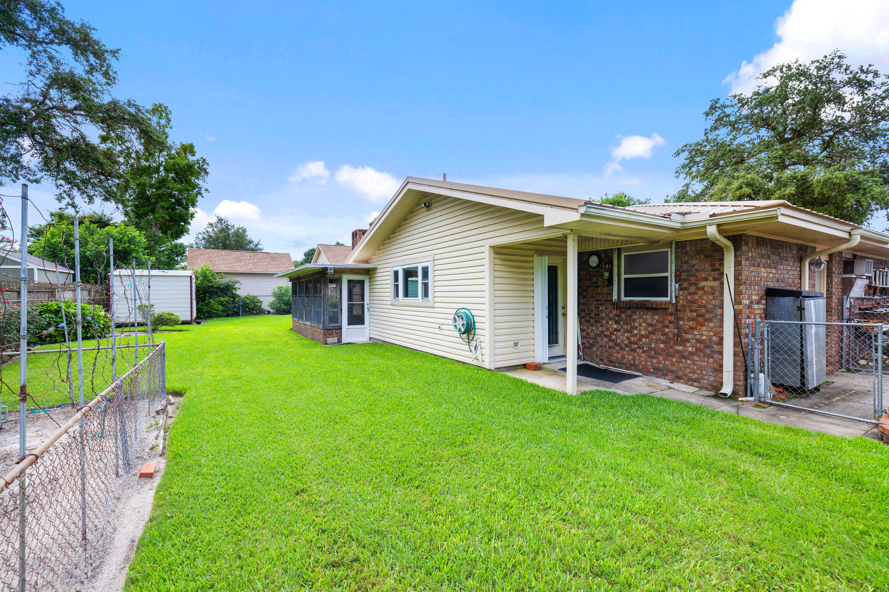 21 Pebble Beach Drive Shalimar FL 32579