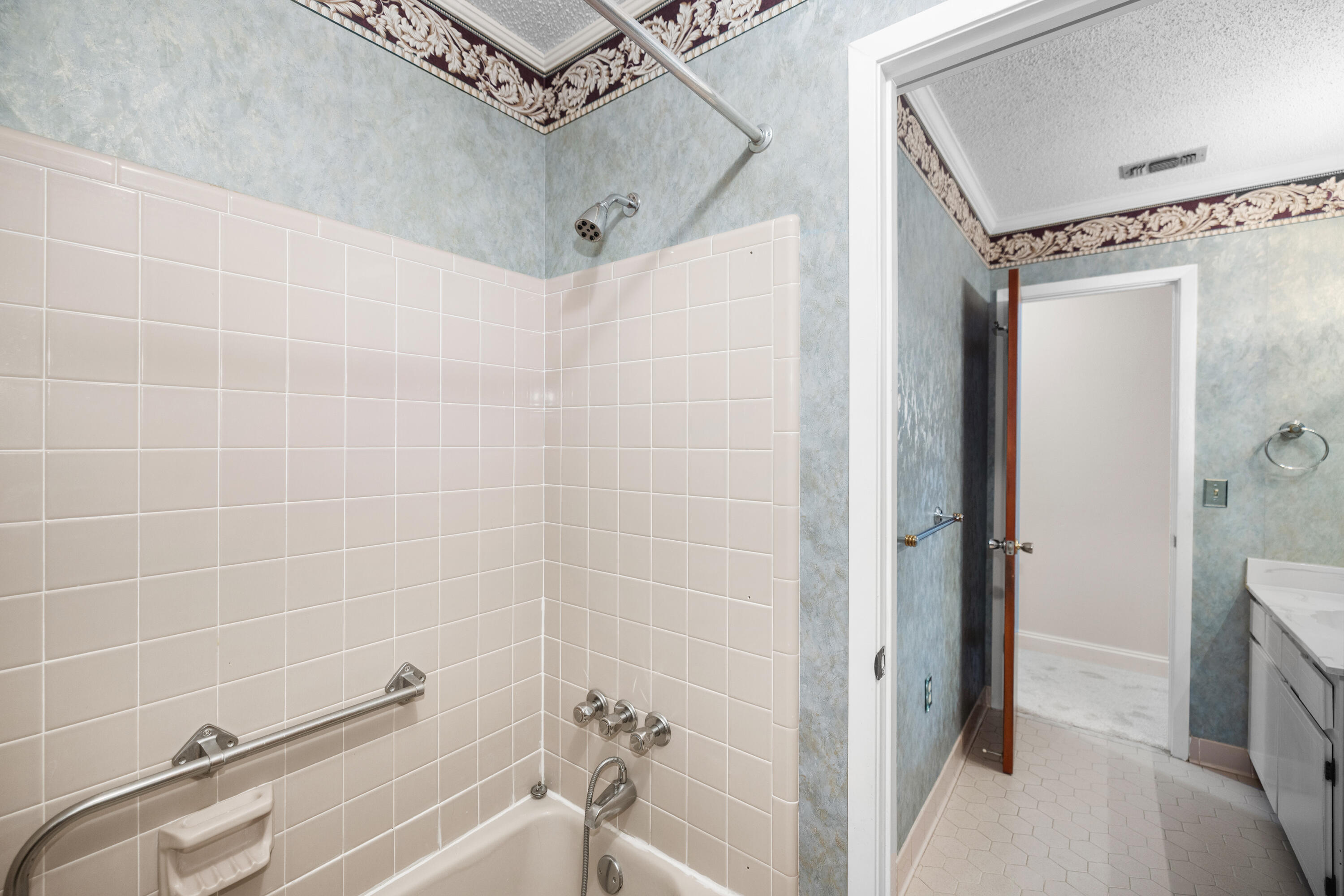 21 Pebble Beach Drive Shalimar FL 32579