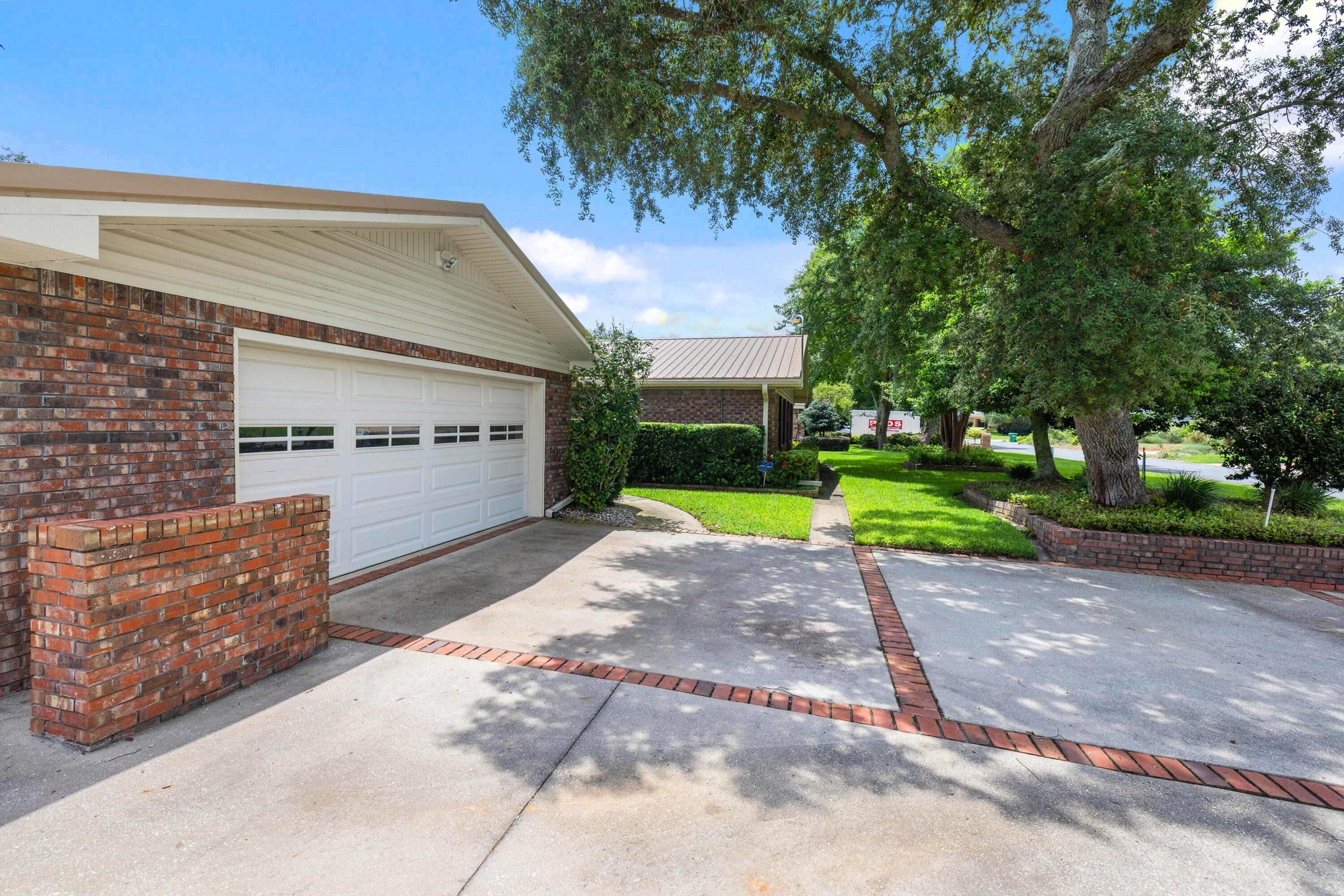 21 Pebble Beach Drive Shalimar FL 32579