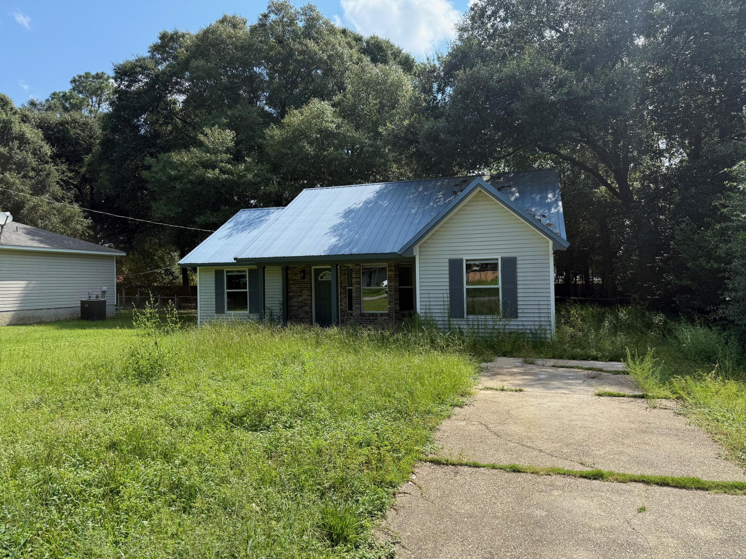 5809 Pinecrest Road Crestview FL 32539
