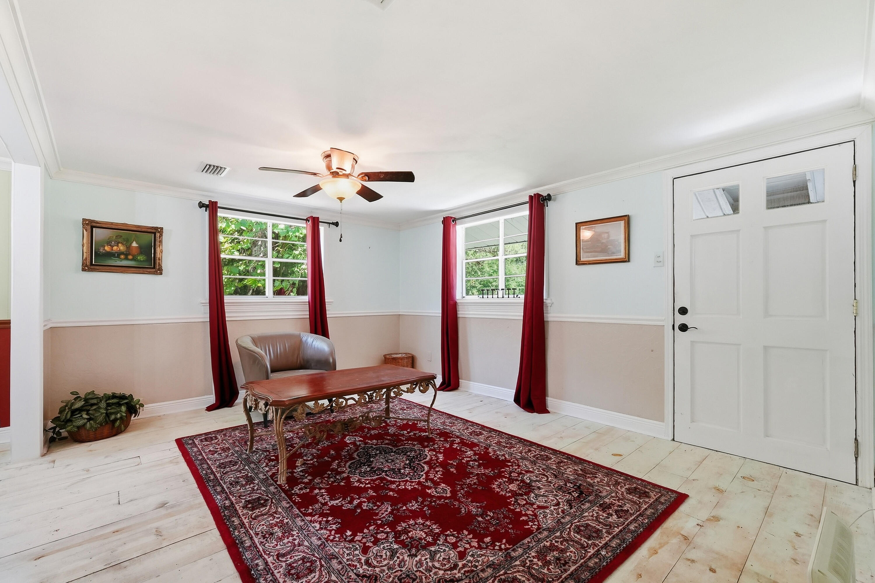 2098 S County Highway 183 Defuniak Springs FL 32435