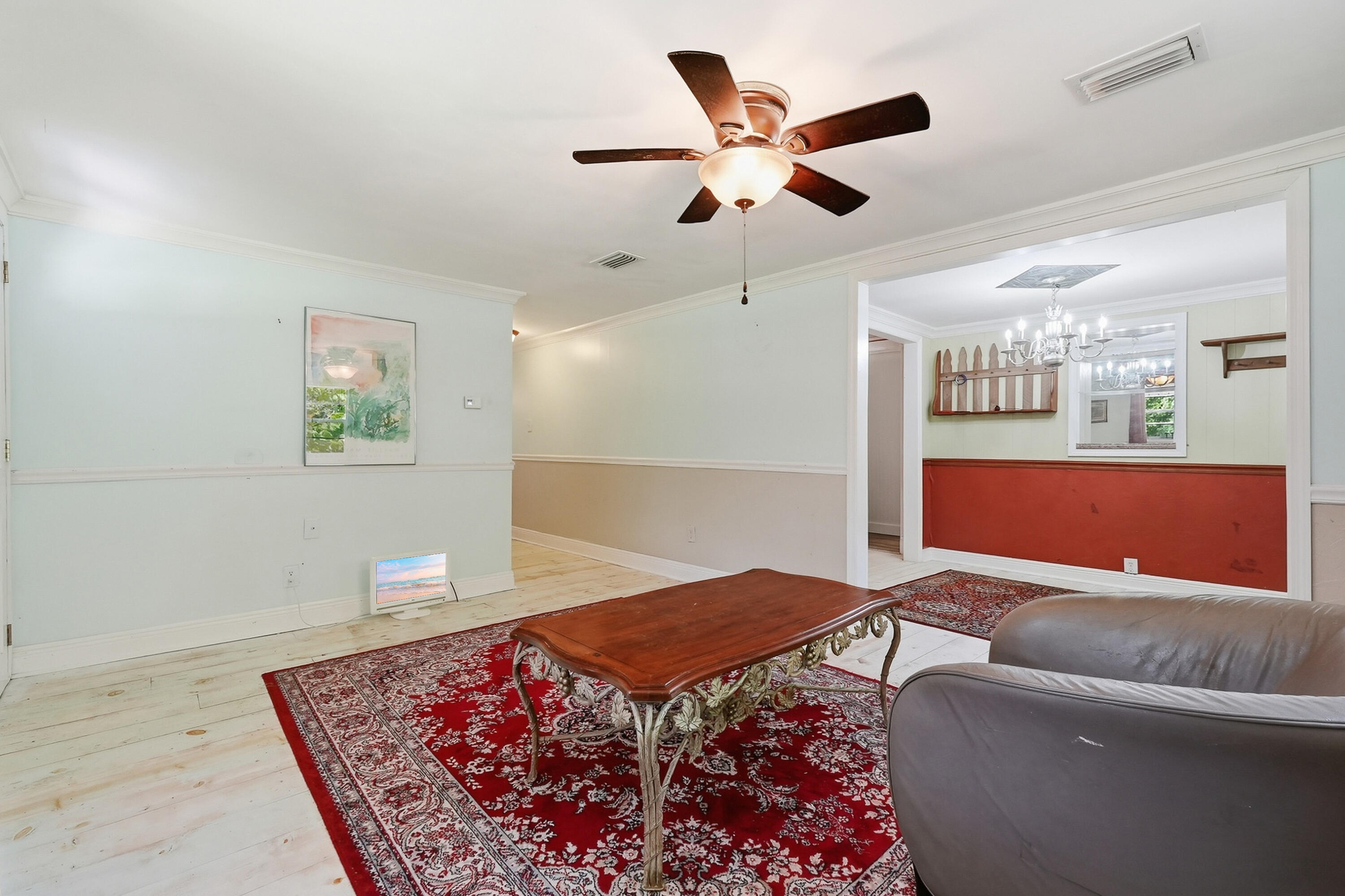 2098 S County Highway 183 Defuniak Springs FL 32435