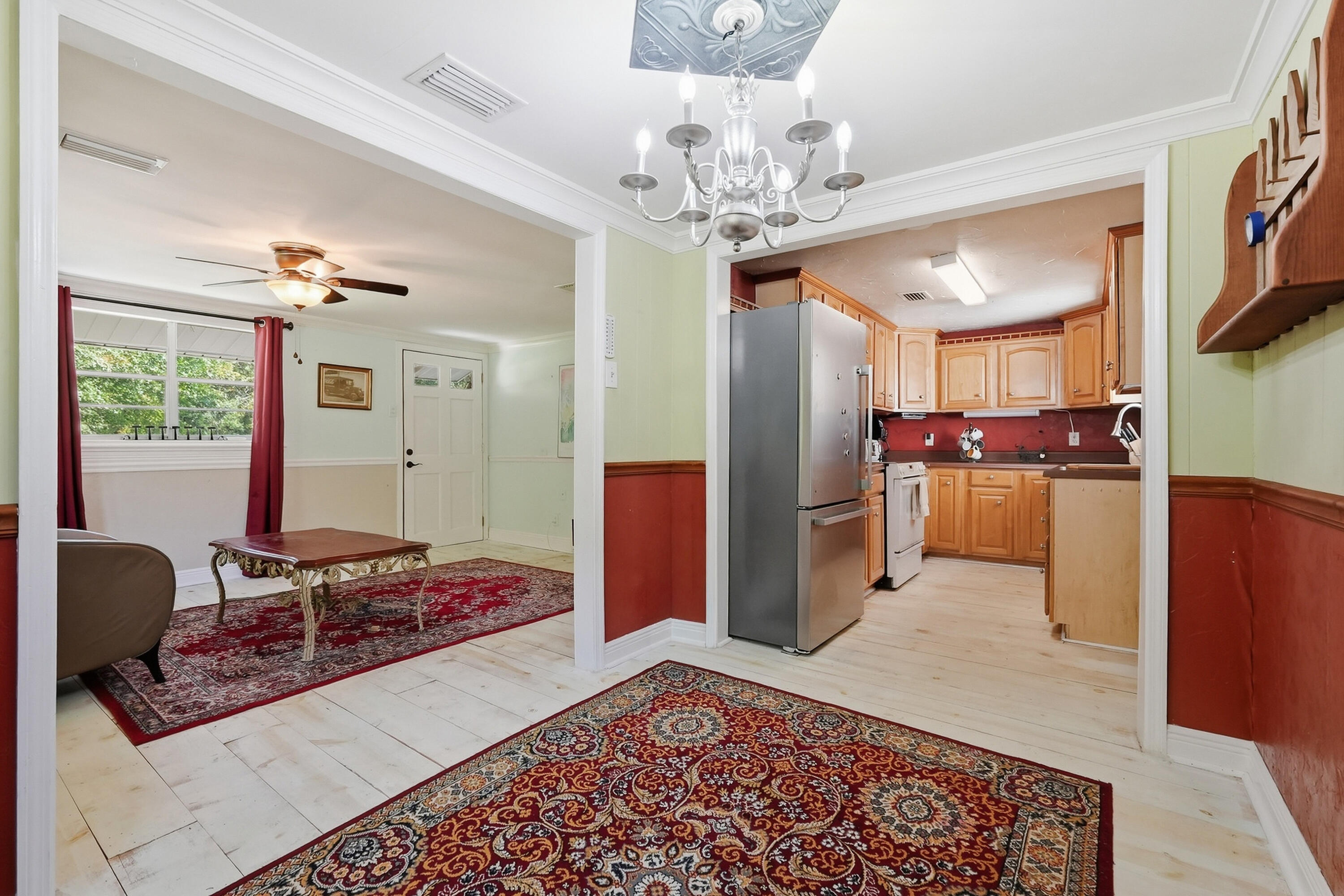 2098 S County Highway 183 Defuniak Springs FL 32435