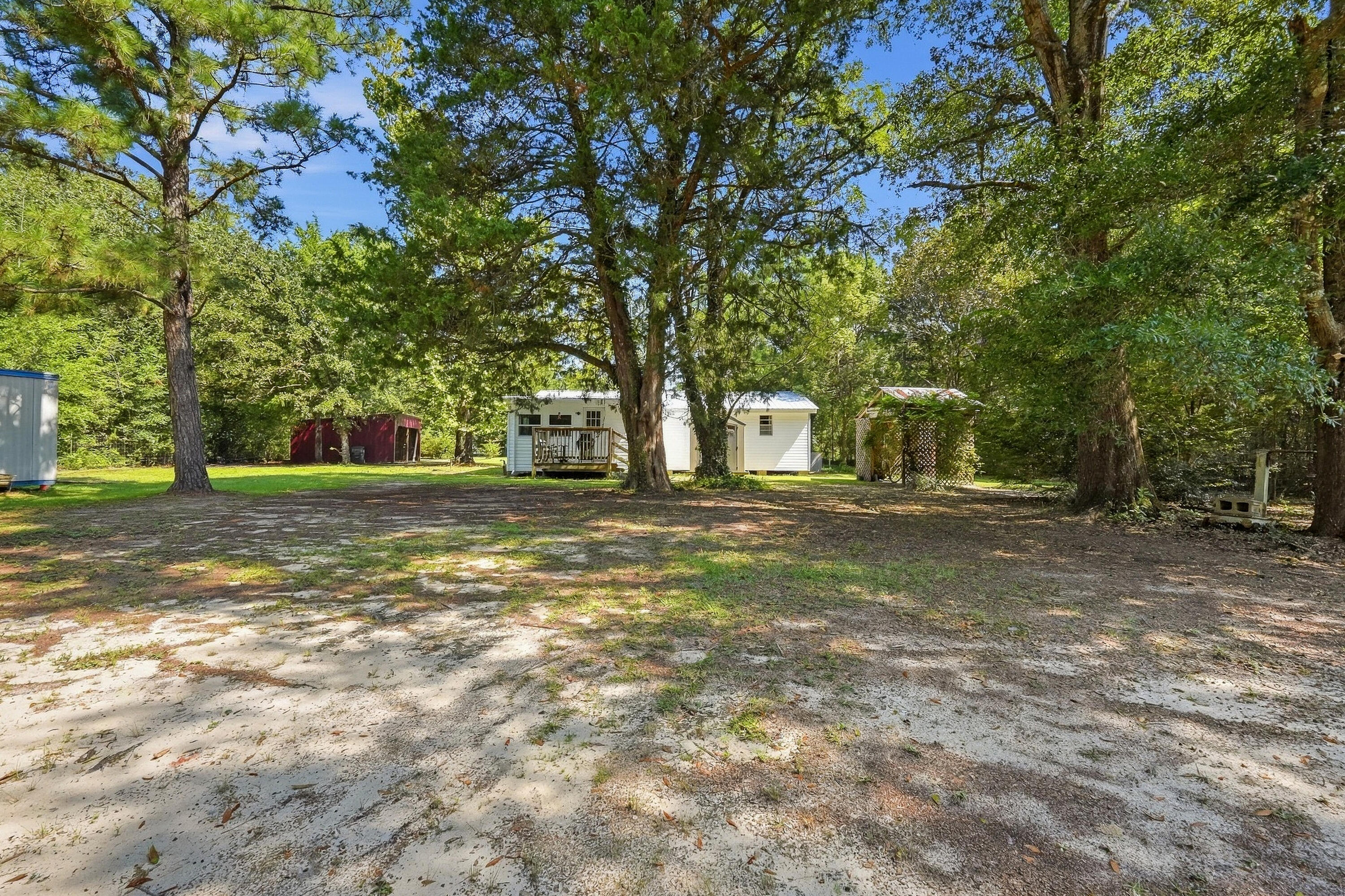2098 S County Highway 183 Defuniak Springs FL 32435