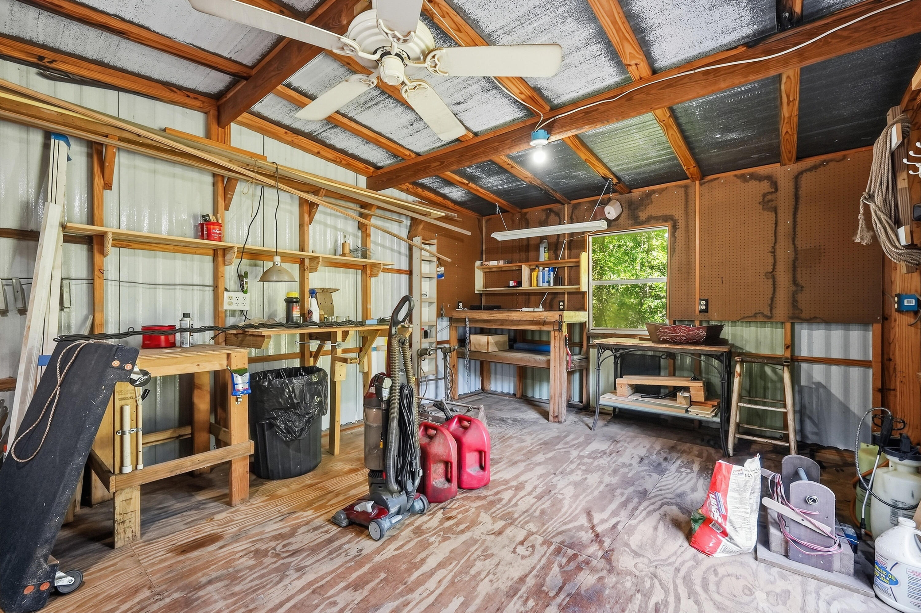 2098 S County Highway 183 Defuniak Springs FL 32435