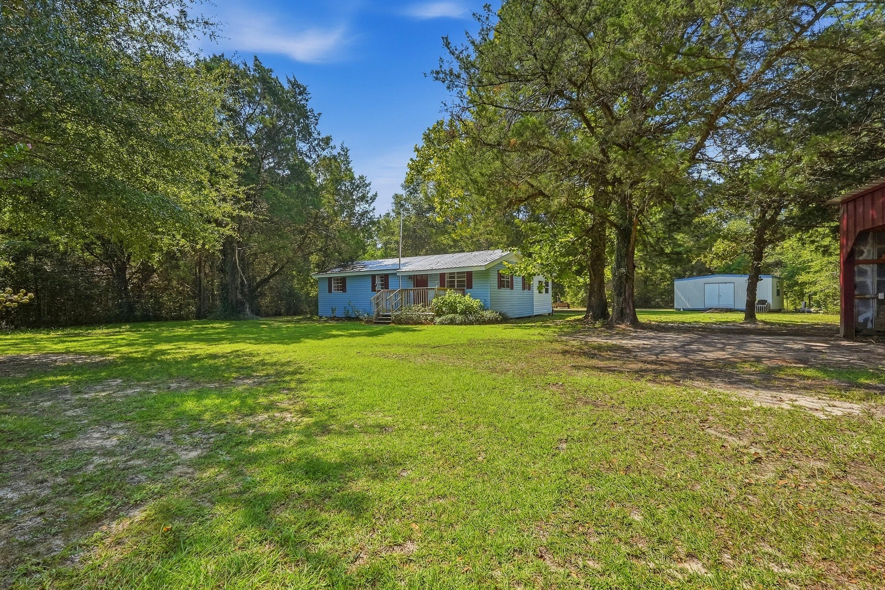 2098 S County Highway 183 Defuniak Springs FL 32435