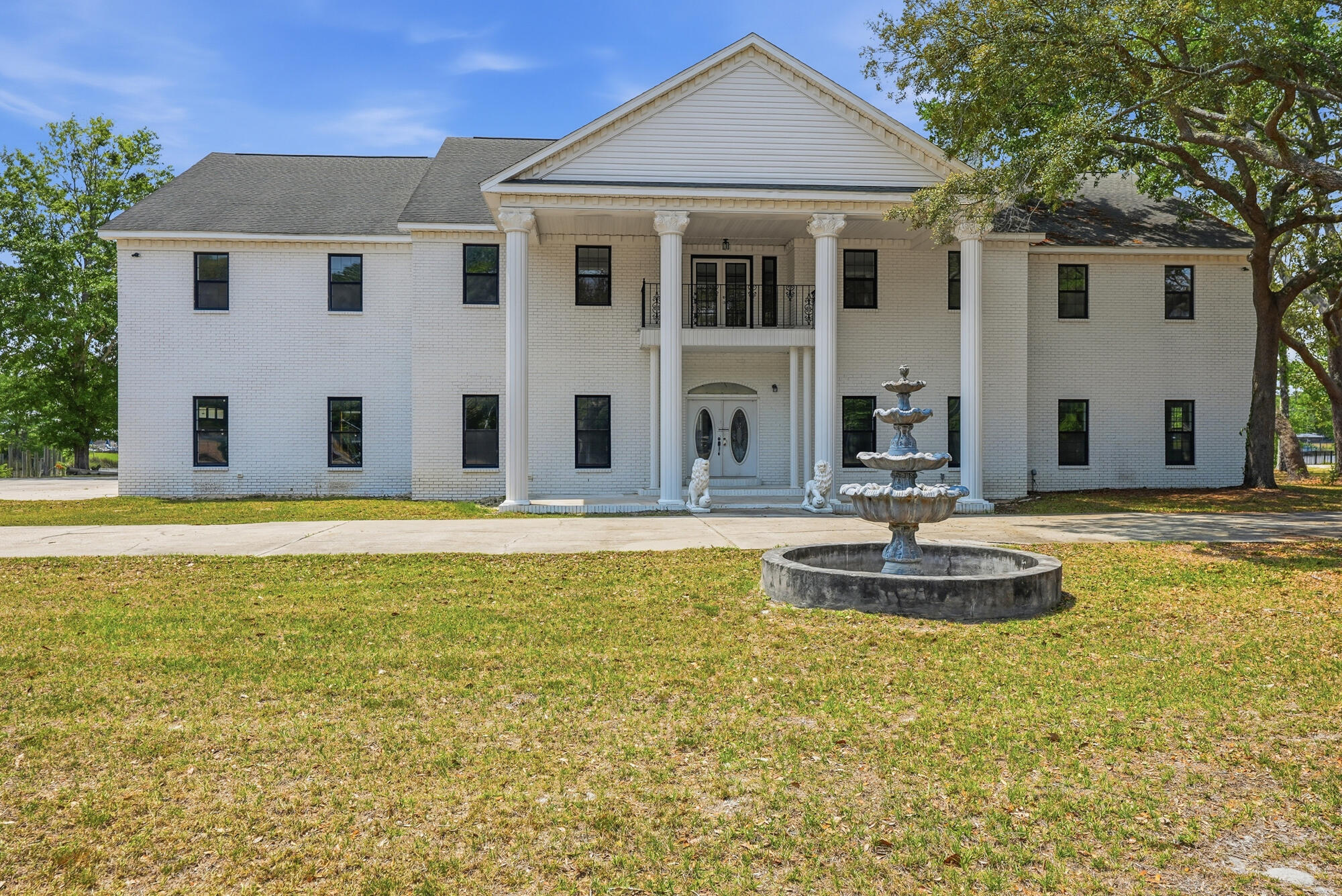 680 Mallet Bayou Road Freeport FL 32439