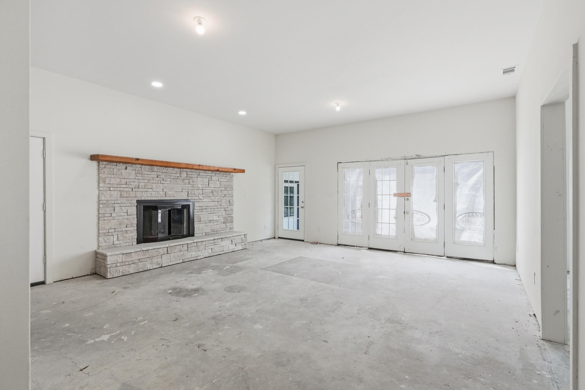 680 Mallet Bayou Road Freeport FL 32439