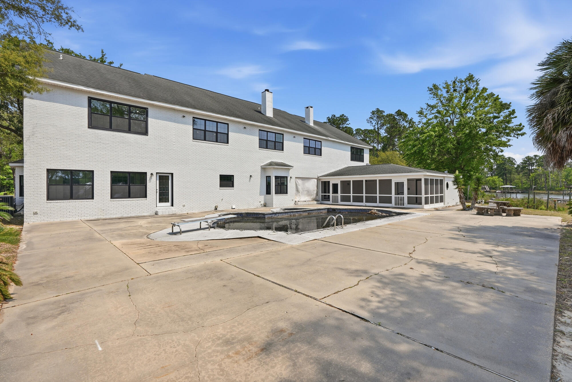 680 Mallet Bayou Road Freeport FL 32439