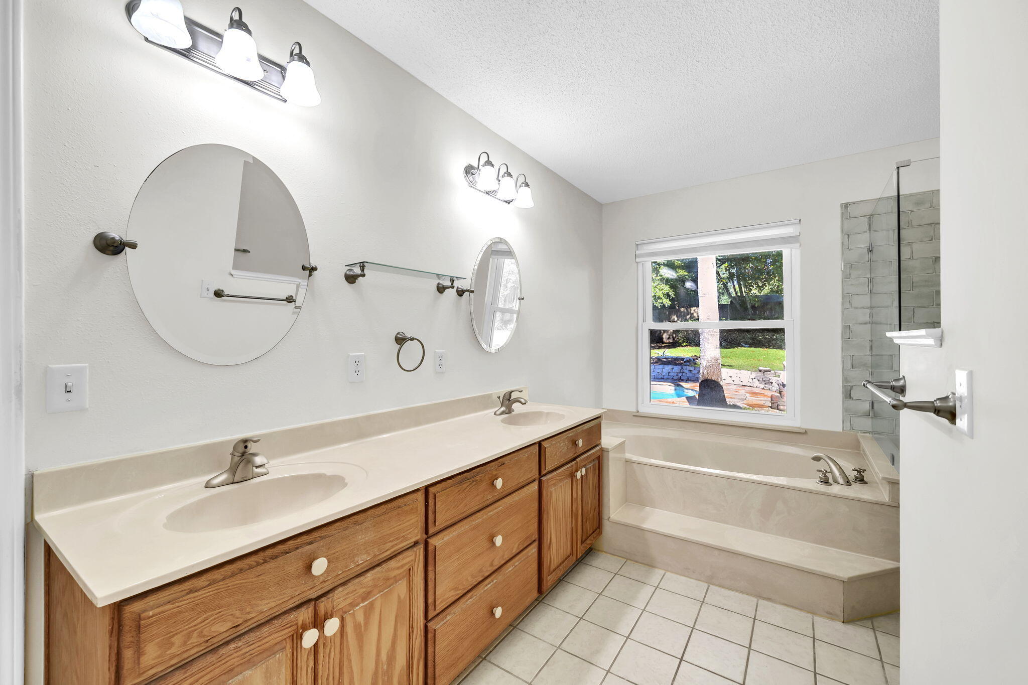 2319 Canal Drive Niceville FL 32578