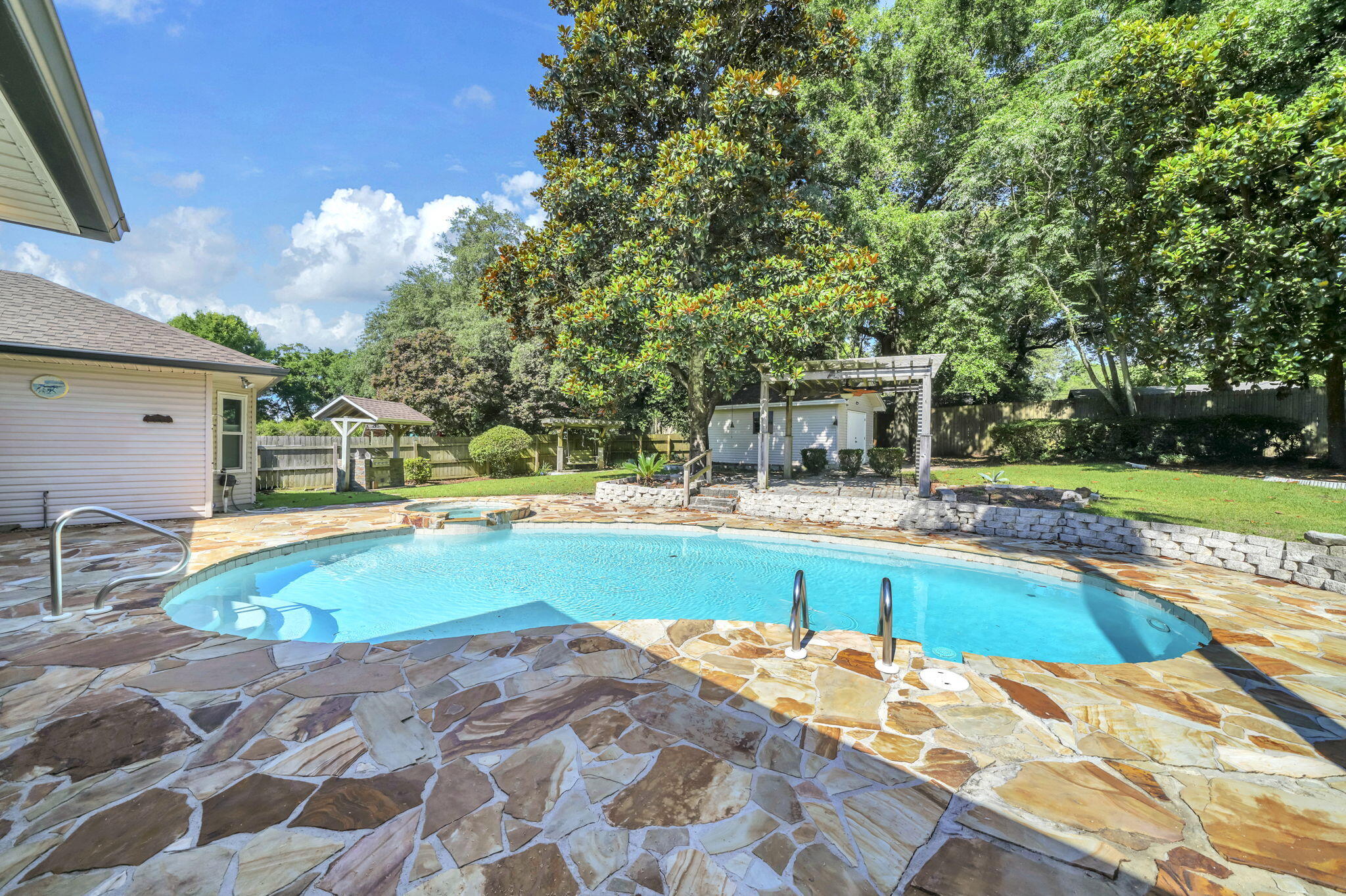 2319 Canal Drive Niceville FL 32578