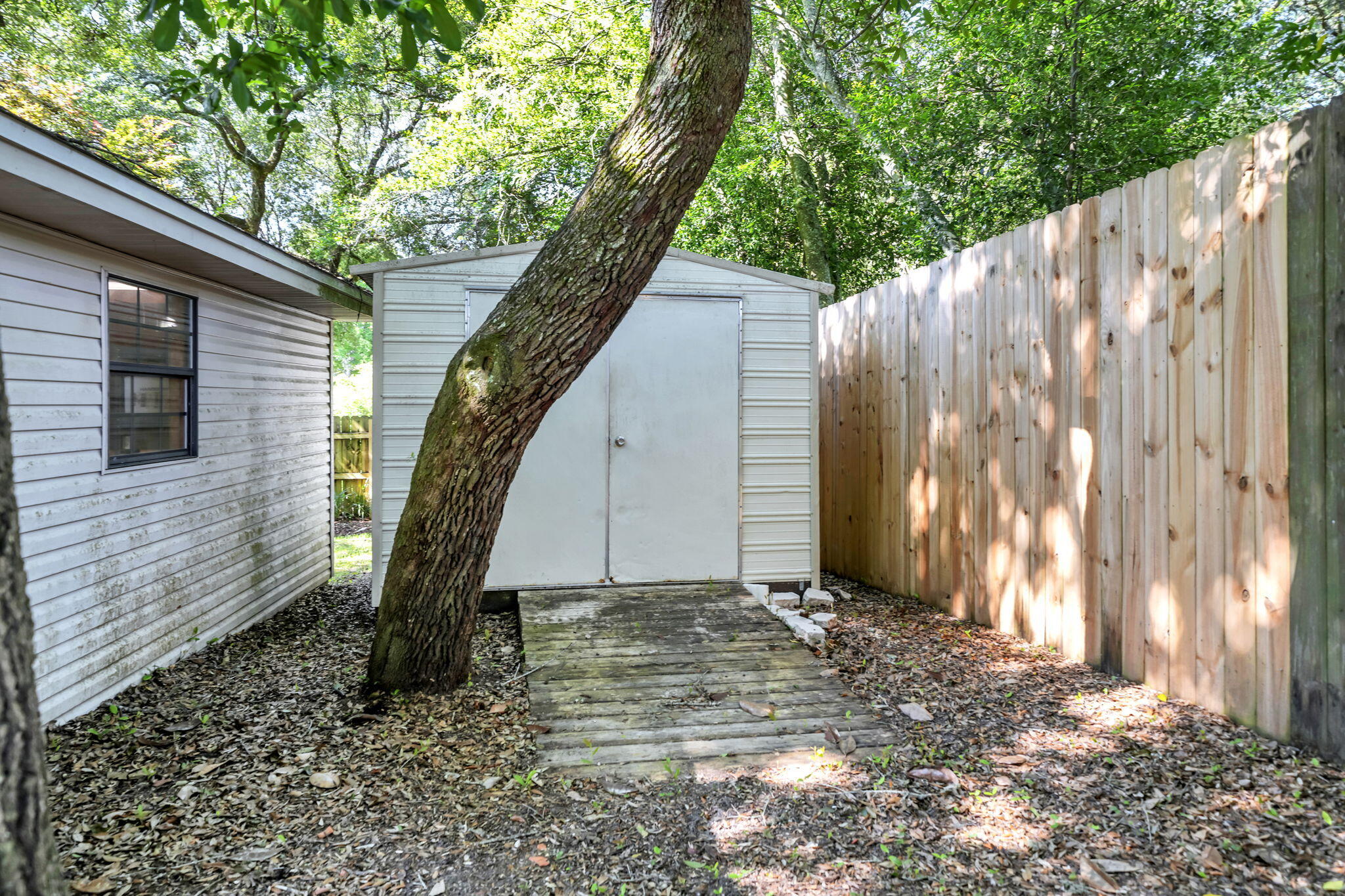 2319 Canal Drive Niceville FL 32578