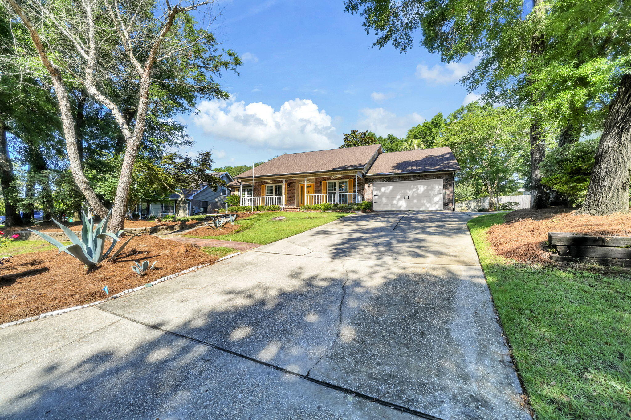 2319 Canal Drive Niceville FL 32578