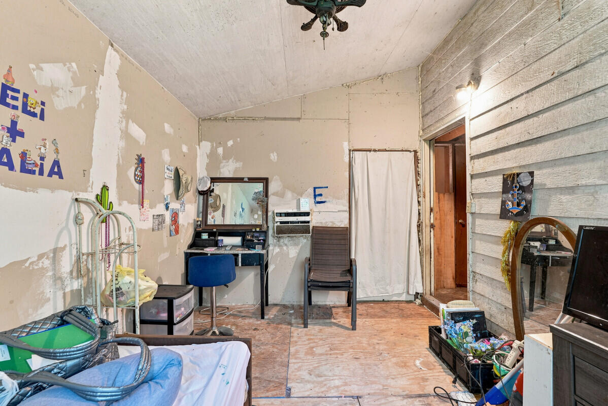 439 Thornton Road Defuniak Springs FL 32435