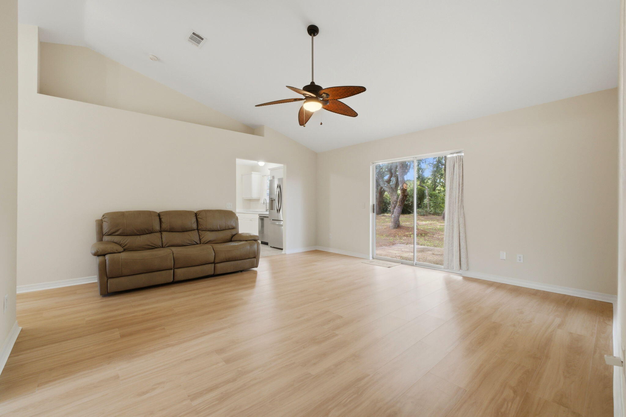 8131 Country Bay Boulevard Navarre FL 32566