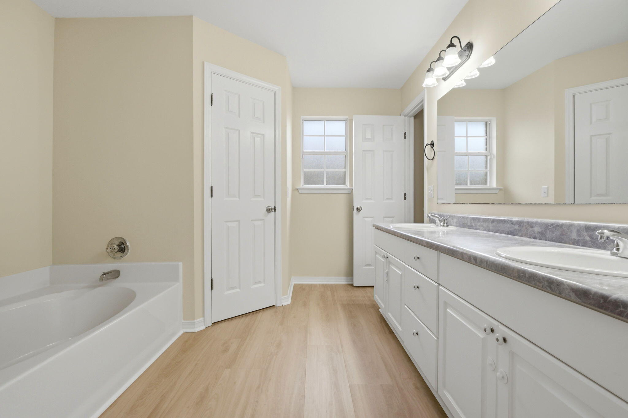 8131 Country Bay Boulevard Navarre FL 32566