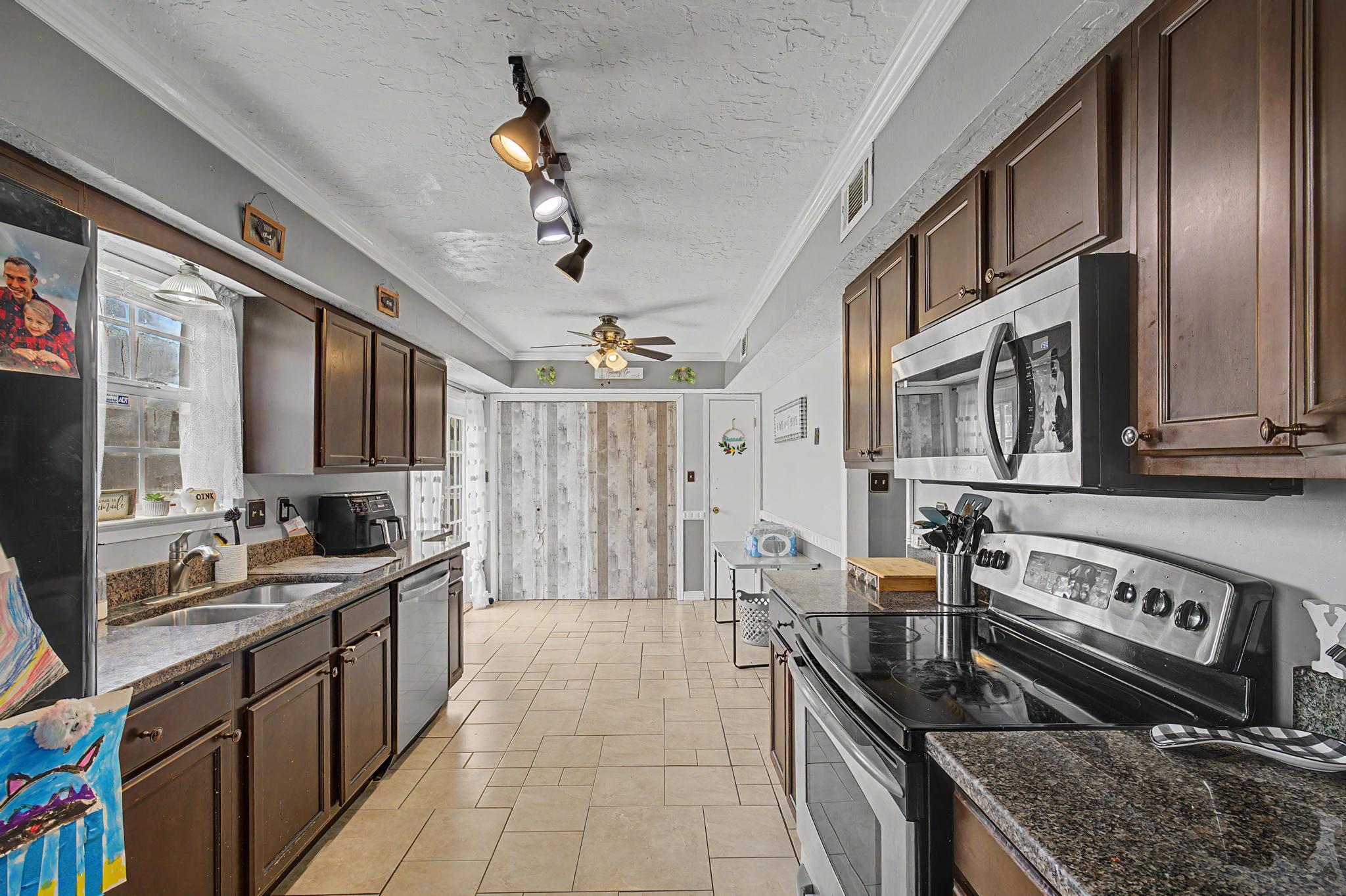 410 Woodland Park Circle Mary Esther FL 32569