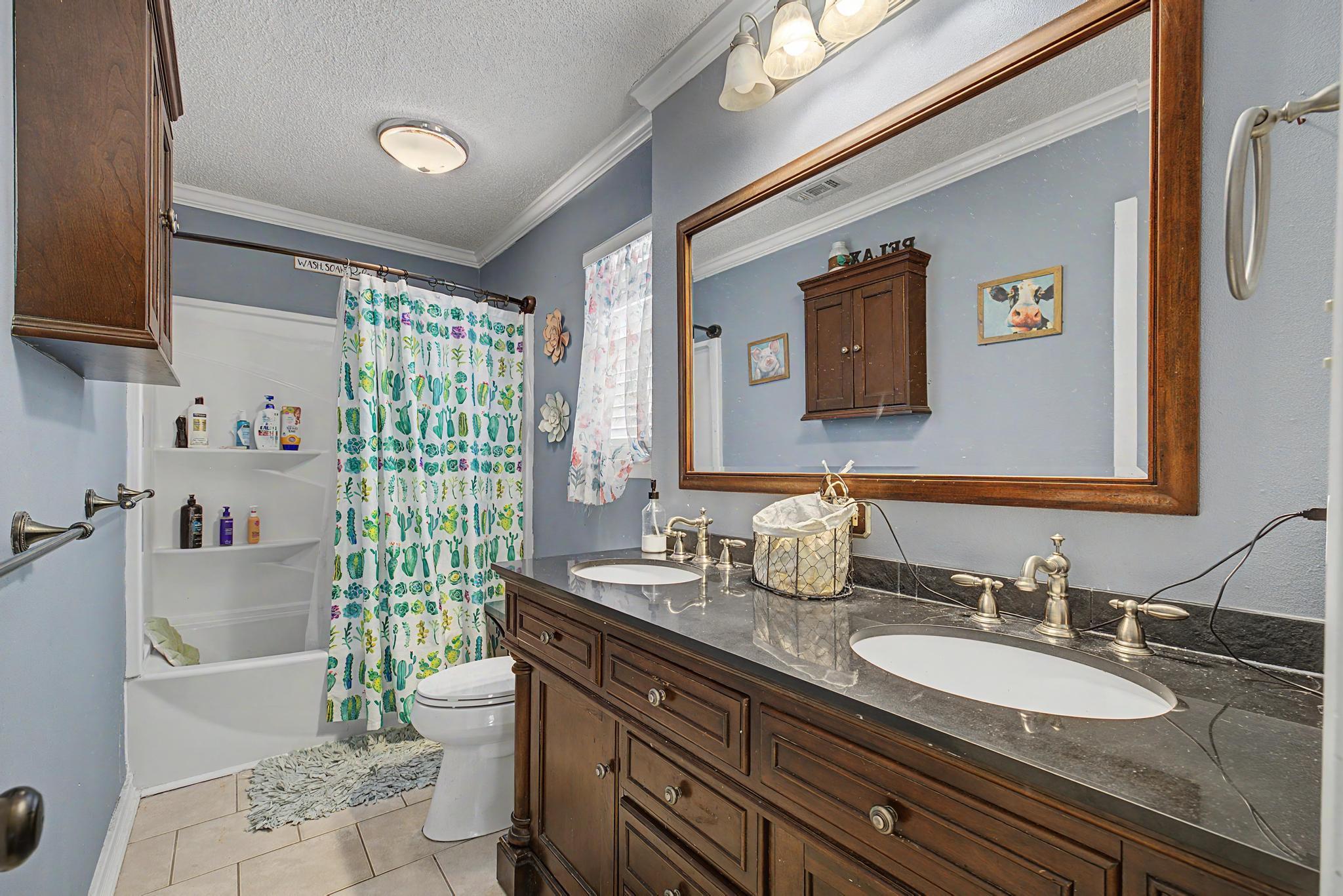 410 Woodland Park Circle Mary Esther FL 32569