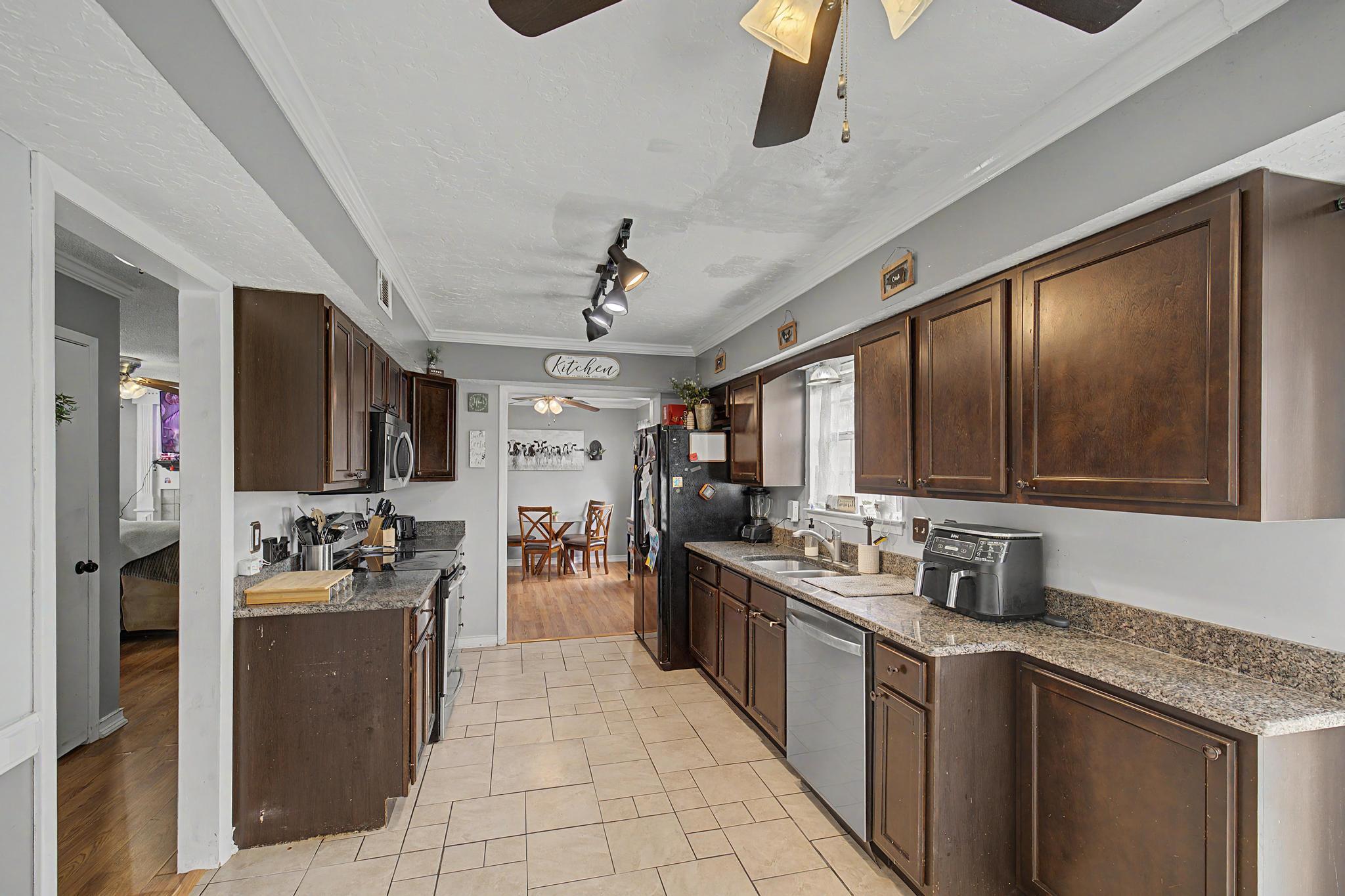 410 Woodland Park Circle Mary Esther FL 32569