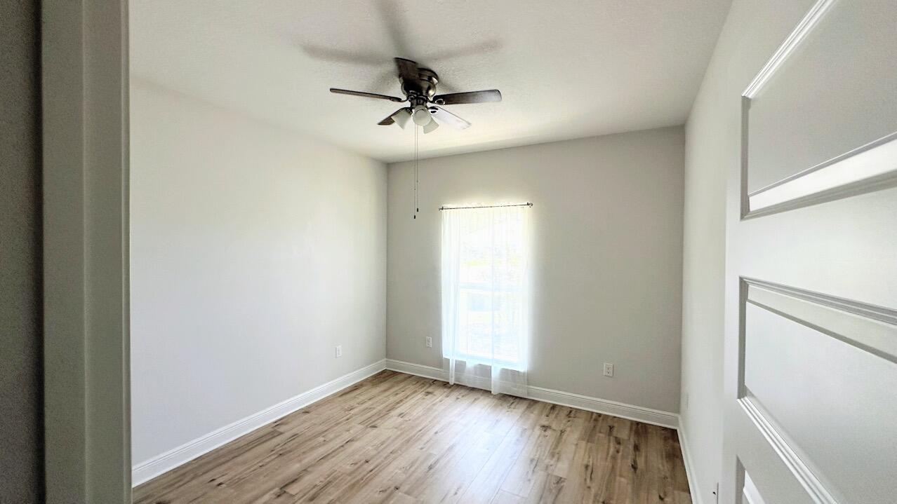 56 Secluded Circle Freeport FL 32439